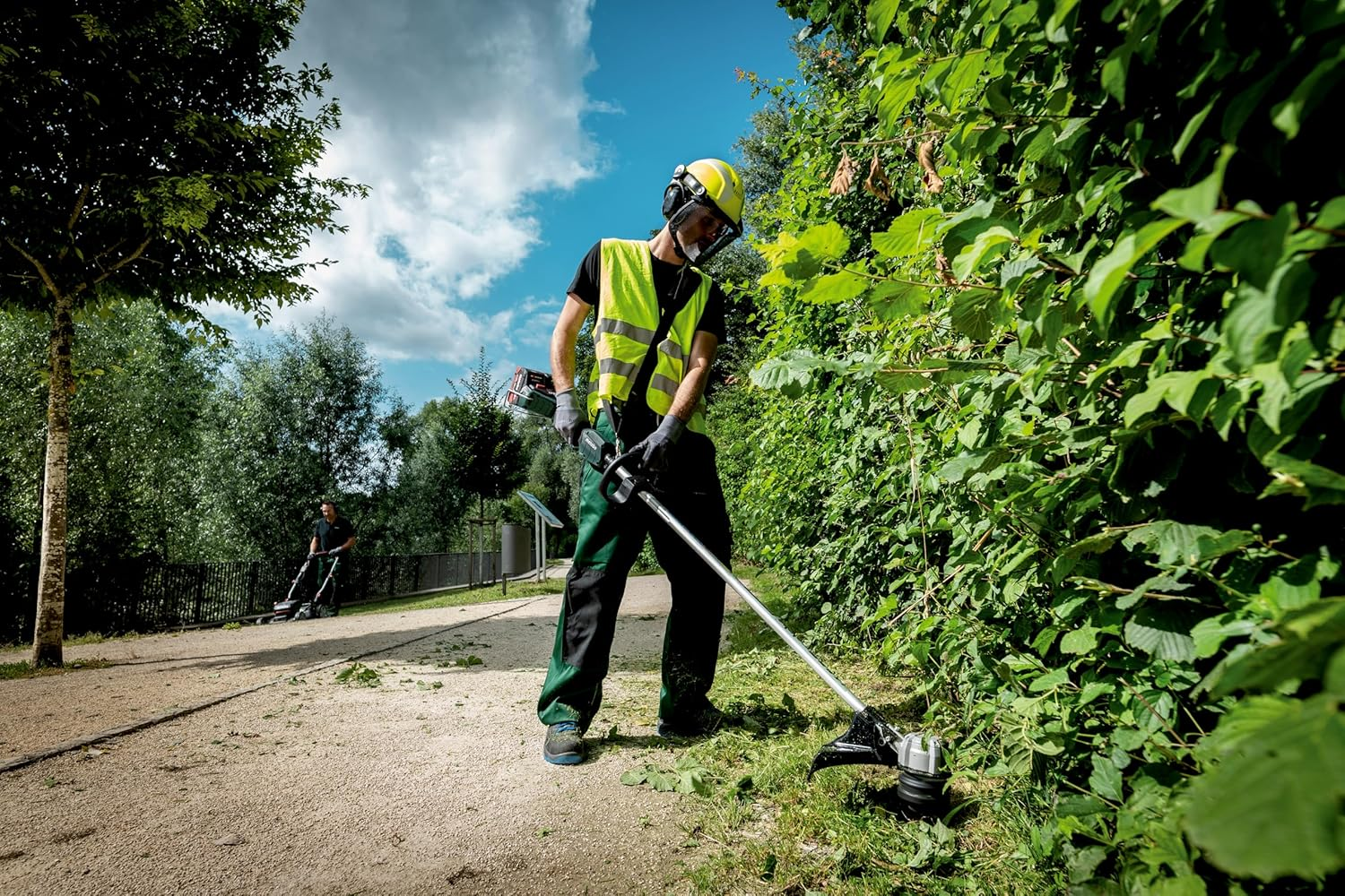 Metabo 18 V X 2 (36 V) Brushless Brushcutter with D-Handle (Skin Only)