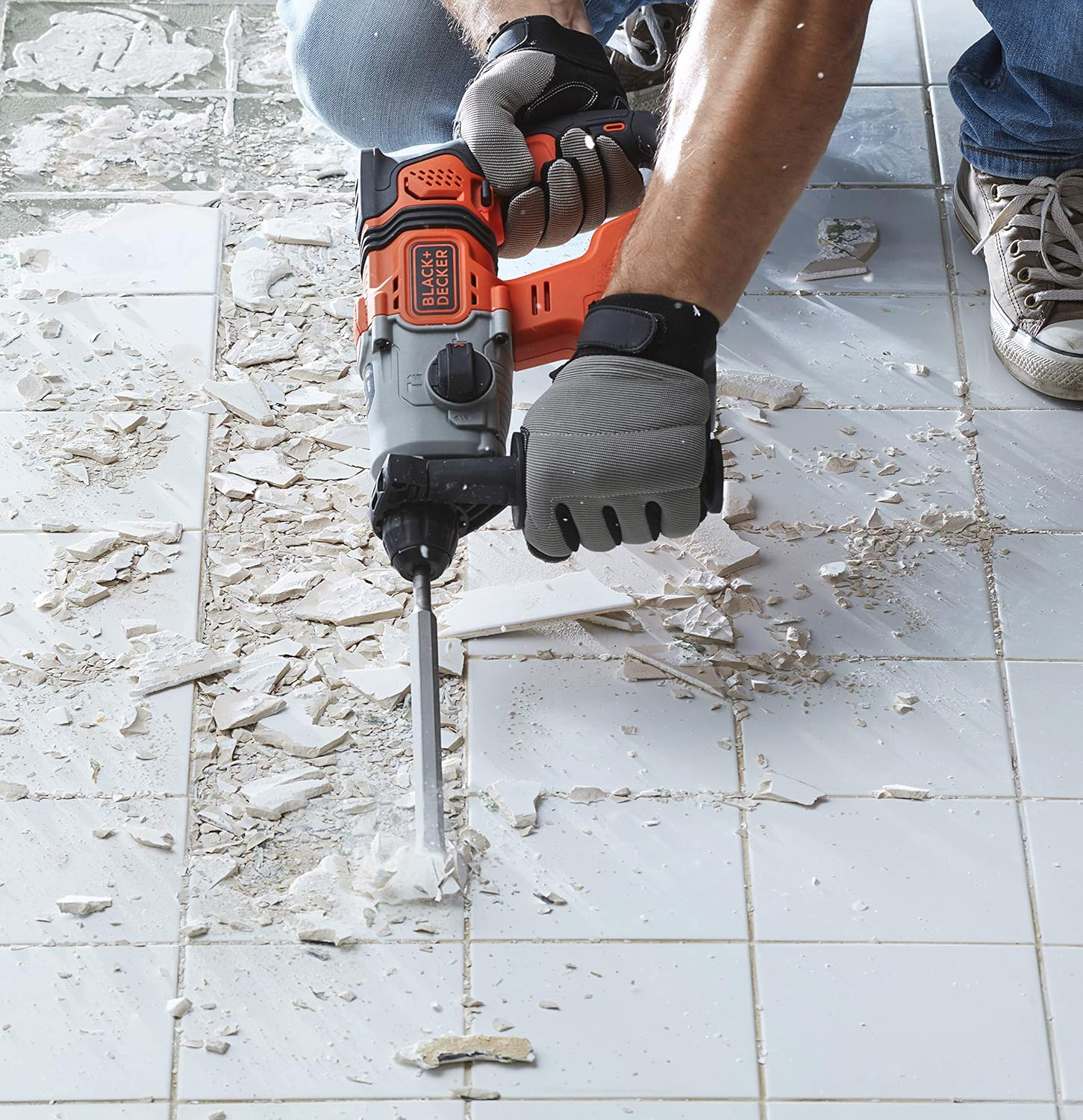 Black+Decker 18 V Sds-Plus Cordless Combination Hammer (1.2 Joules, for Effective Drilling, Impact Drilling and Light Chiseling, LED Work Light, Includes 2X Batteries, Charger, Case, 1X 6 Mm Drill) image number 3