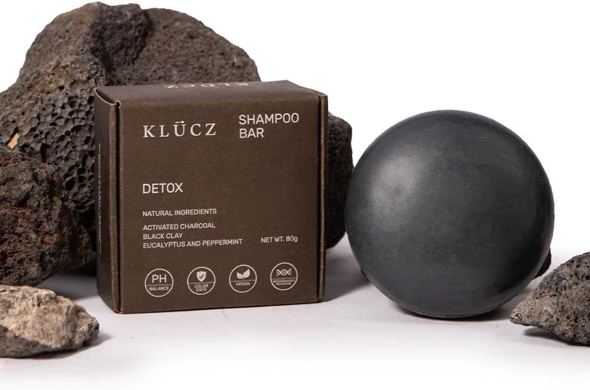 Klucz Shampoo and Conditioner Bar Bundle with Travel Containers image number 4