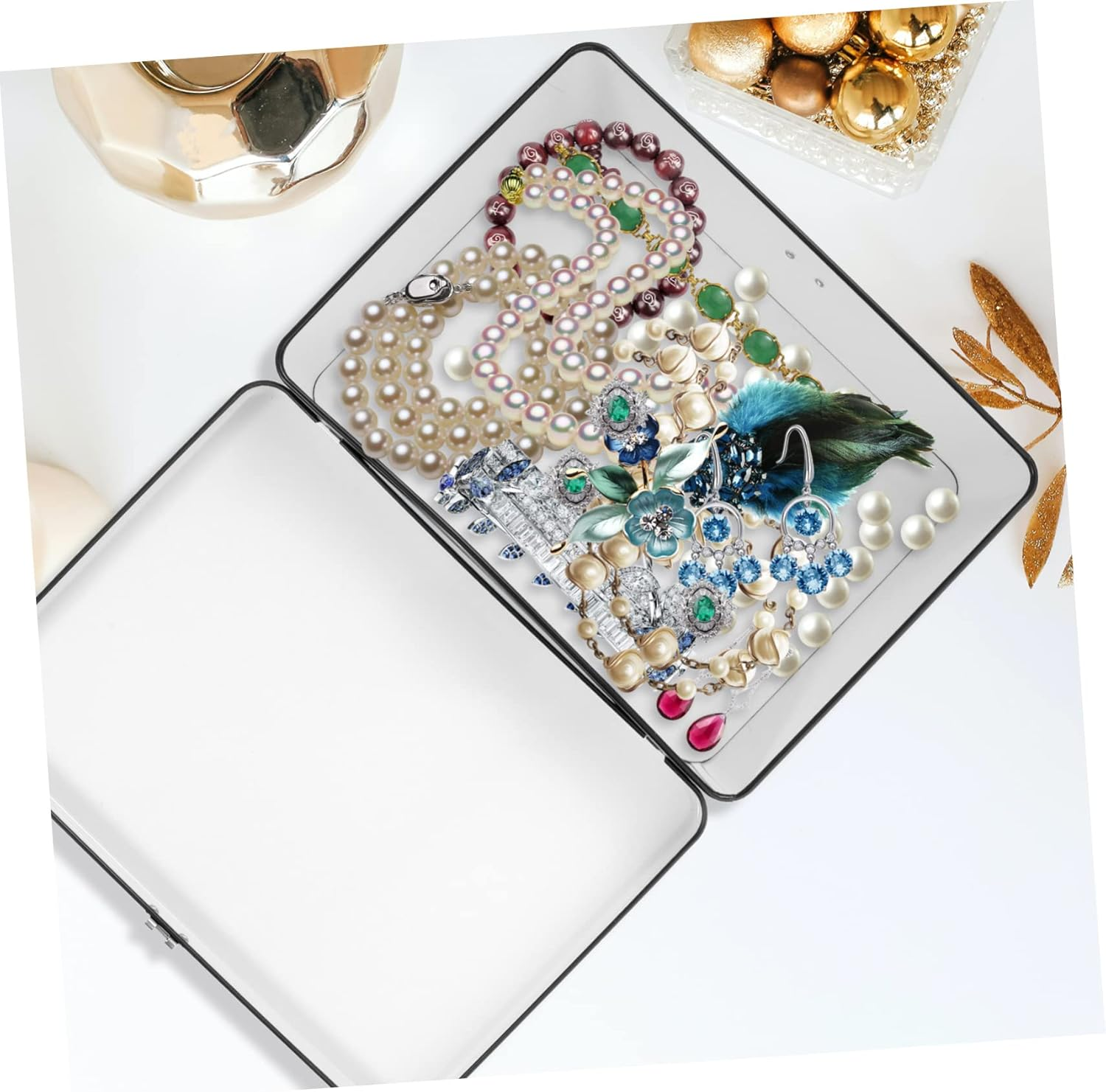 Vintage Large Tinplate Storage Box Lock Metal Organizer Decorative Storage Container Suitable for Home Desktop Jewelry and Keepsakes image number 4