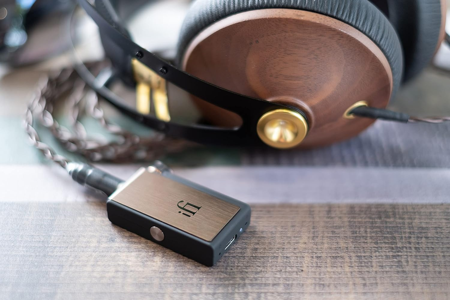 Ifi GO Blu &ndash; Portable Bluetooth 5.1 Dac/Headphone Amplifier with Aptx Adaptive, LDAC, and 4.4Mm & 3.5Mm Headphone Outputs - Hi-Res Audio image number 5