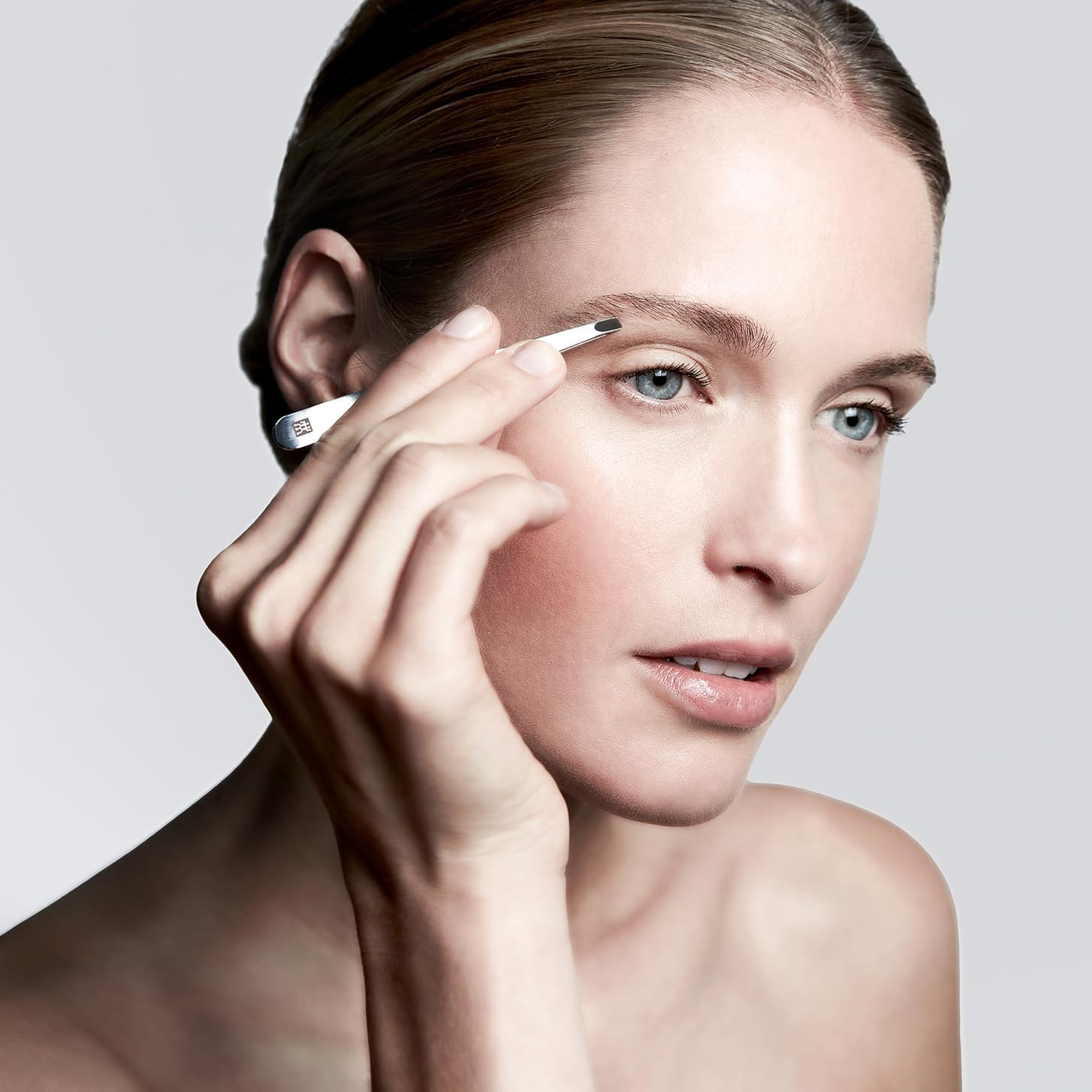 Zwilling Classic Inox Angled Tweezers, Silver image number 6