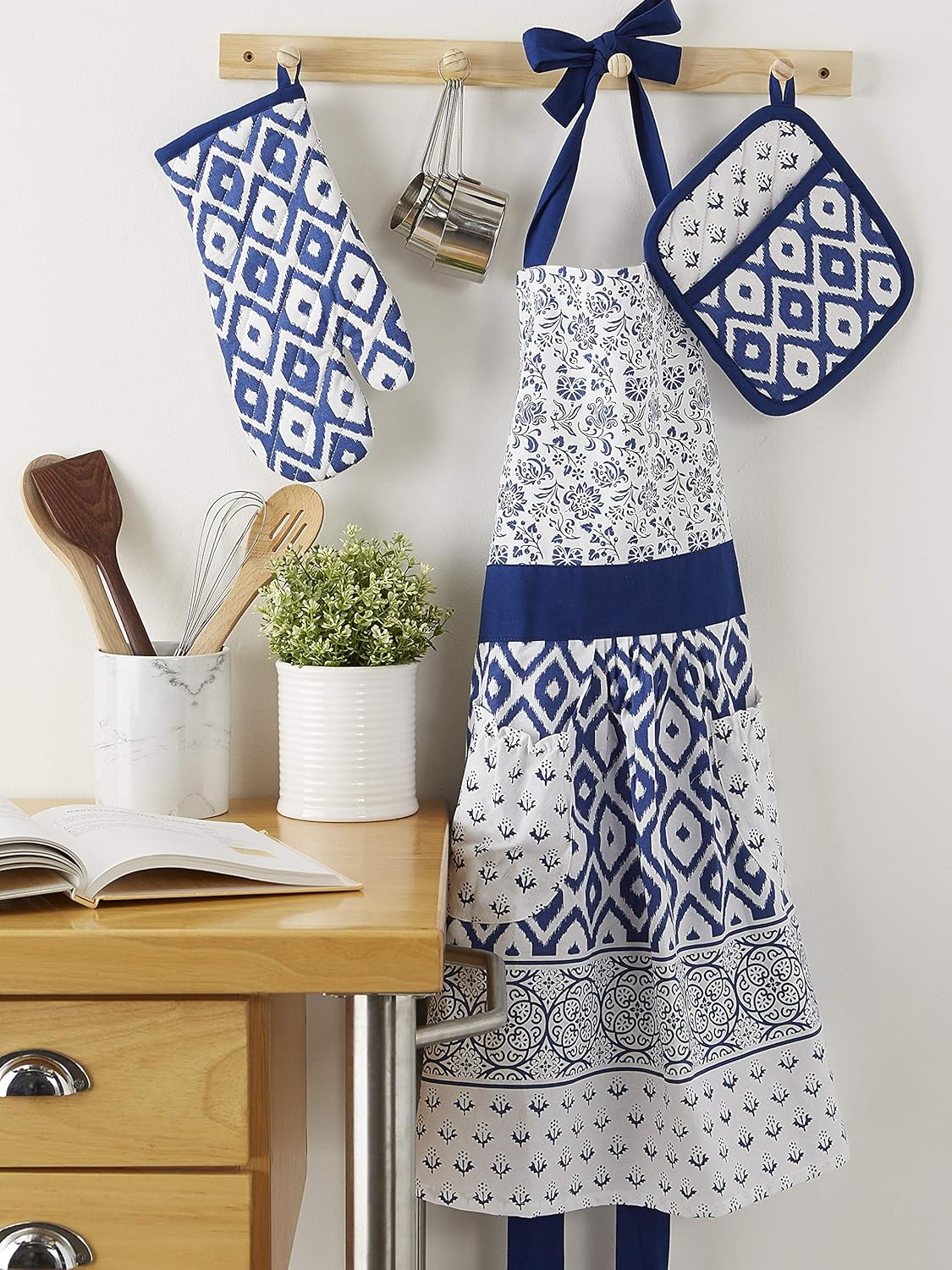 DII COSD35141 Cotton Gift Set, Machine Washable, Perfect for Everyday Kitchen Cooking and Baking, Blue Market image number 6