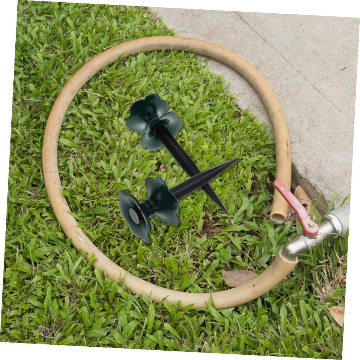 Sosoport 6Pcs Garden Hose Guide Spikes Outdoor Hose Holder Stand with Solid Plastic Stakes for Lawn Irrigation Suitable for Patio and Yard Gardening image number 3