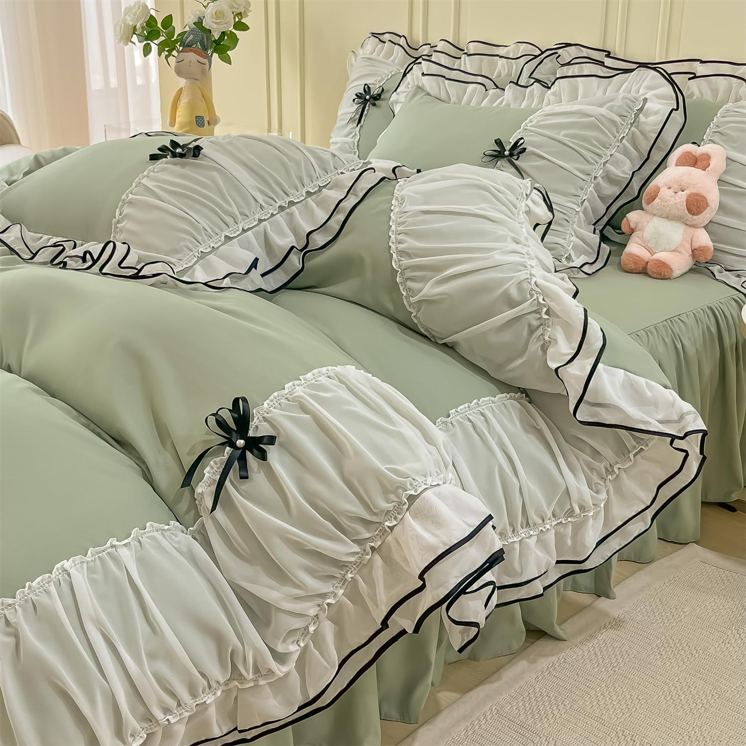 IHOUSTRIY Cream Duvet Cover Queen Size, Ruffle Beddding Set with Bowtie, 3 Pieces Comforter Cover Set with Zipper Closure, Girl Bedding with Pillowcase - Cream Yellow, Queen