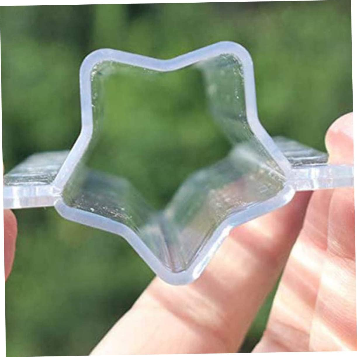 Outanaya 2Pcs Star and Heart Shape Cucumber Shaping Molds for Vegetable and Melon Gardening, Plastic Fruit Stereotype Tools for Home Grow Bags, Vegetable Growing Accessories image number 2