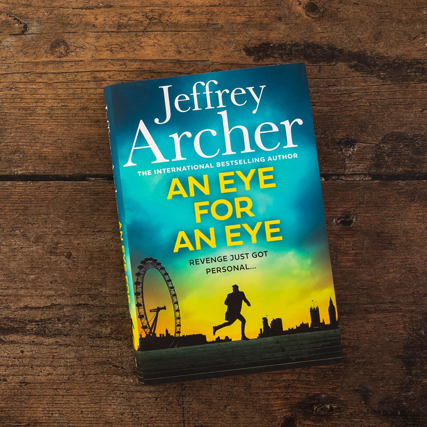An Eye for an Eye: Jump into the Ultimate Race against Time in This Gripping New Thriller from the Sunday Times Bestselling Author image number 3