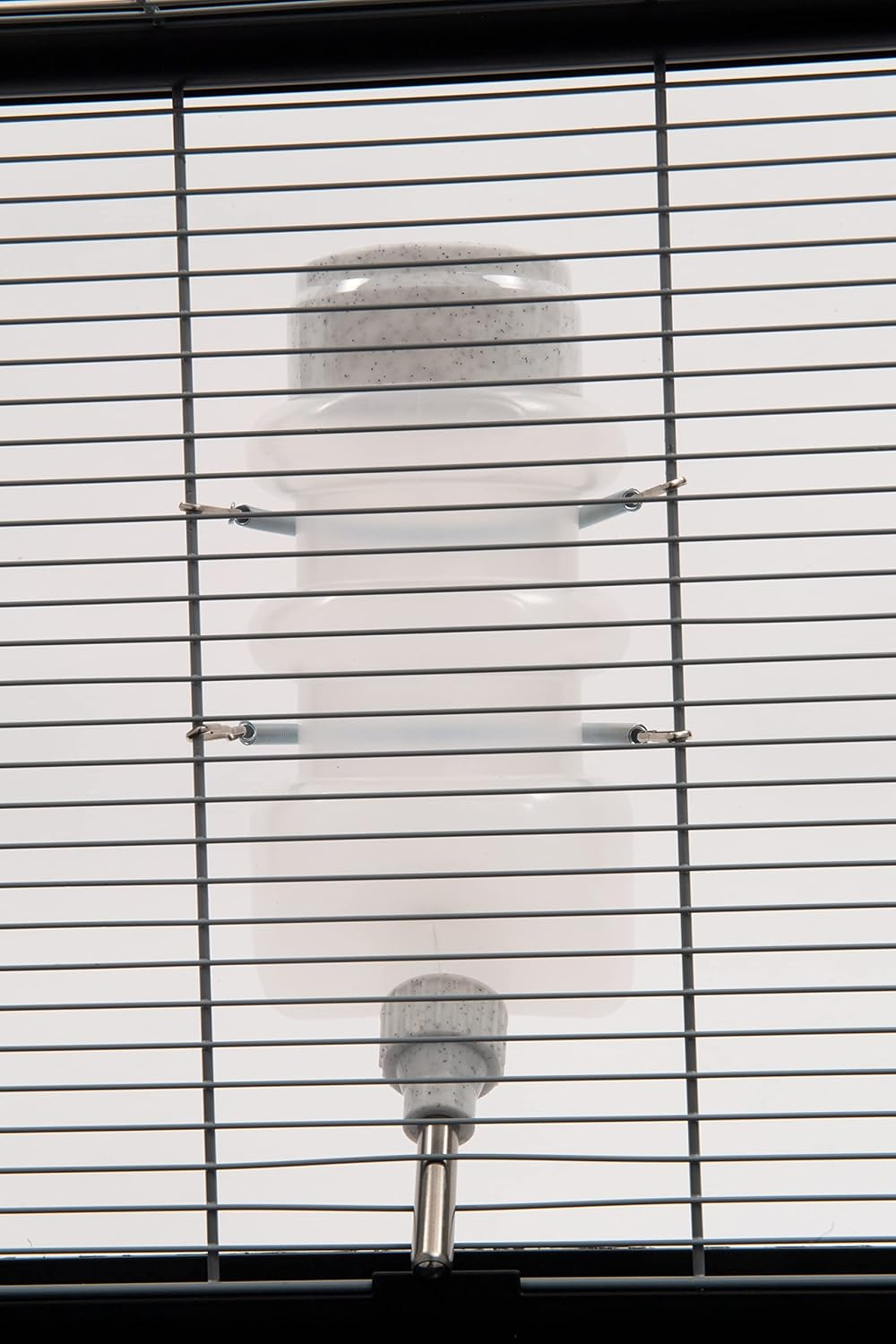 Lixit Top Fill No Drip Water Bottles for Rabbits, Ferrets, Hamsters, Guinea Pigs, Rats, Chinchillas and Other Small Animals (44 Ounce, Granite) image number 4