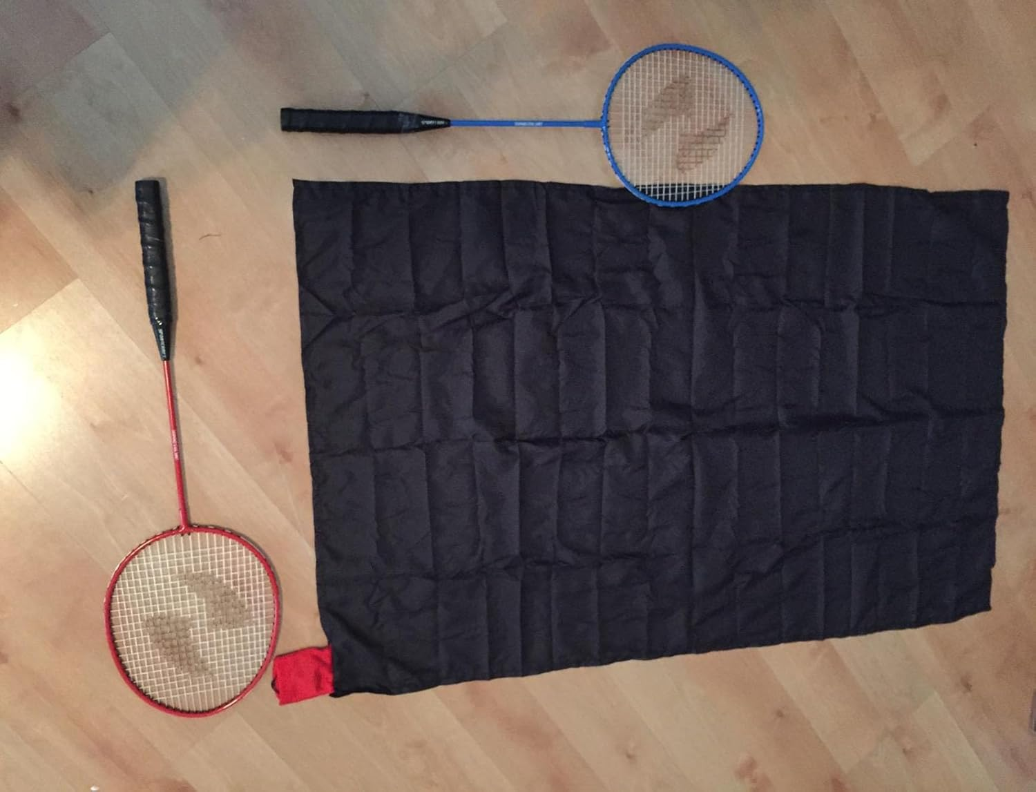 2Pcs Mini Pocket Picnic Blanket, 70&times;110Cm Lightweight Pocket Camping Tarp, Washable Quick Dry Compact Beach Mat for Outdoors Recreation, Durable Waterproof Sand Proof Camping Travel Mat (Red + Blue)