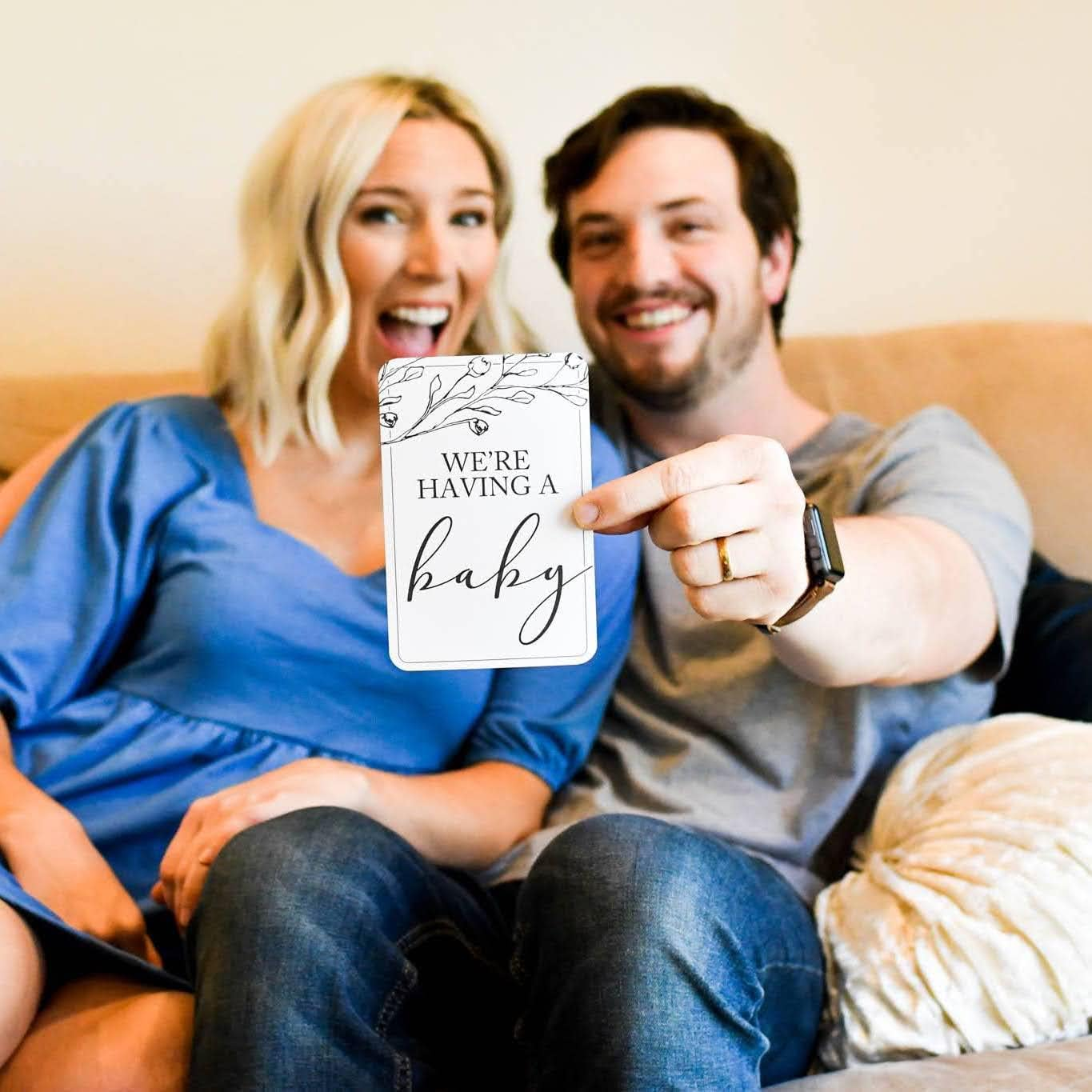 Baby Milestone Cards (19+11) by Duncan & Stone - Birth Announcement Sign for New Baby Gifts - Weekly Milestone Props for Parents W/Hello World Newborn Sign Card & More image number 5