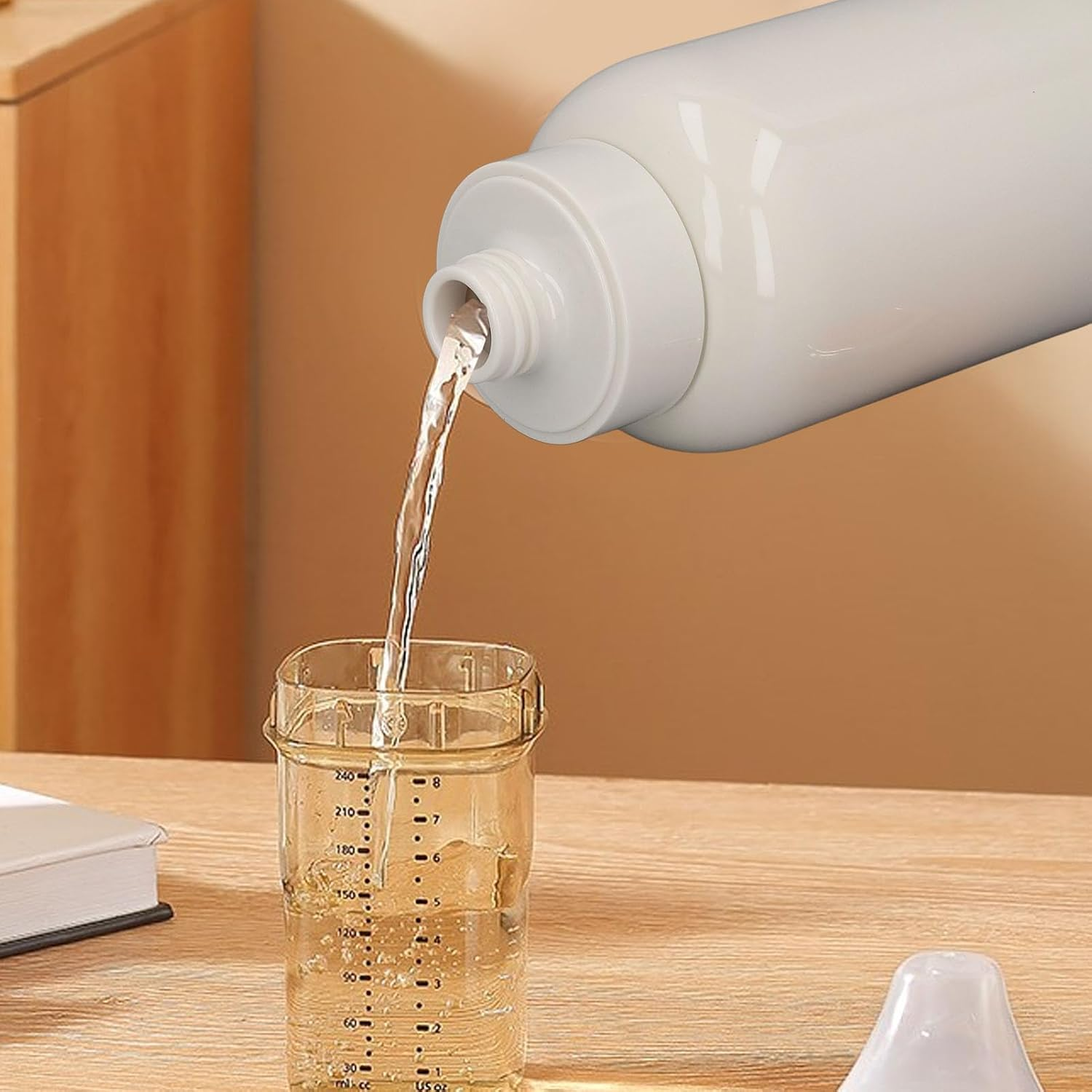 Portable Bottle Warmer for Travel, Milk Warmer with Cordless Fast Heating & USB Rechargeable for Breast Milk, Water, 500Ml Travel Electric Kettle for Vehicle, Car, Airplane image number 3