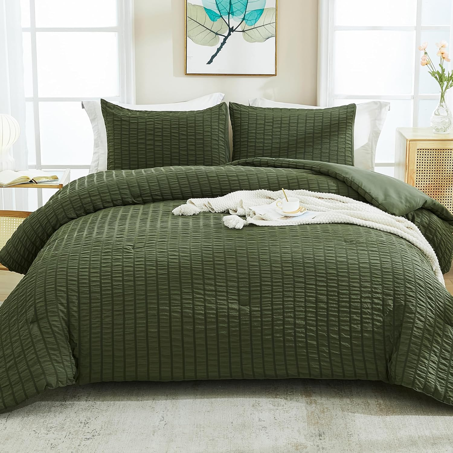 Avelom Dark Olive Green Seersucker Queen Comforter Bed Set (90X90 Inches), 3 Pieces-100% Soft Washed Microfiber Lightweight Comforter with 2 Pillowcases, All Season down Alternative image number 3