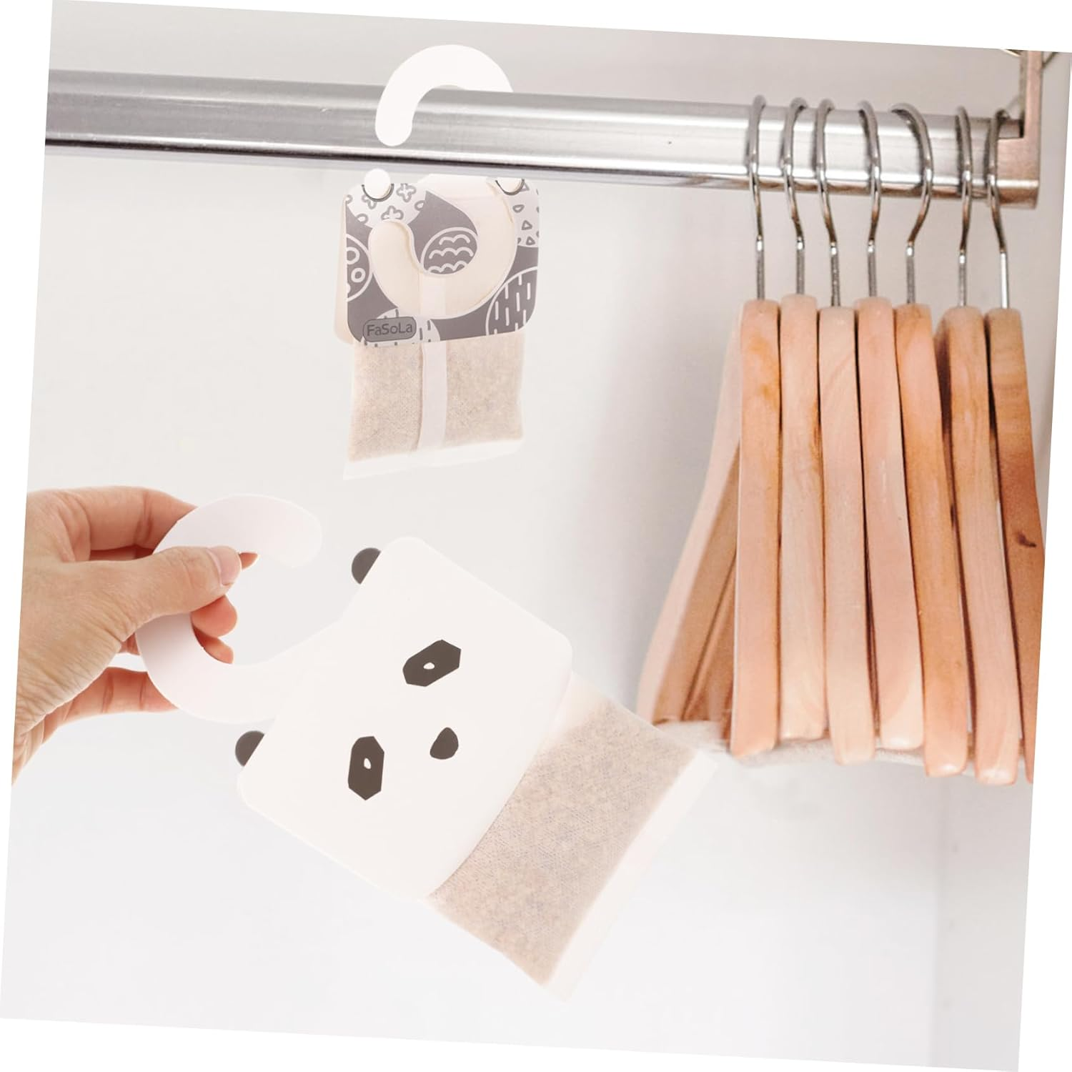 Yardenfun 3Pcs Closet Deodorizer Aromatherapy Sachets for Wardrobe Car and Home Long-Lasting Natural Fragrance Bags for and Pleasant Indoor Scents image number 4