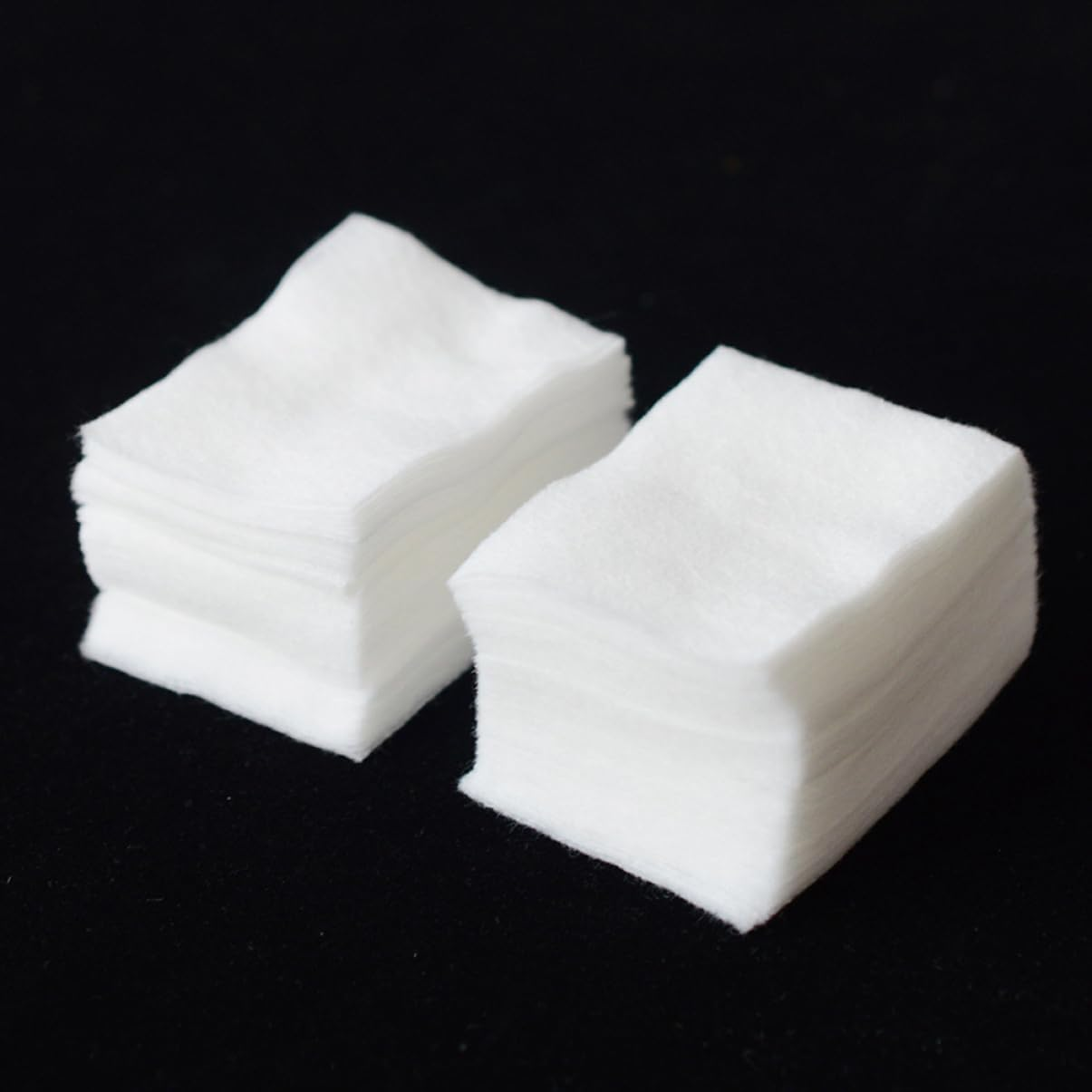 Healvian 400 Pack of Makeup Cotton Pads Australian Cotton Non-Woven Fabric Gentle on for Home Salon Use image number 1