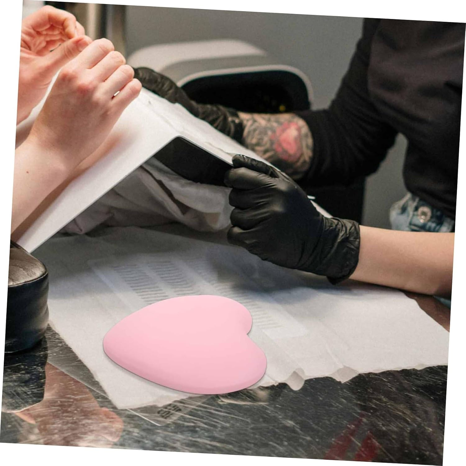 Healvian Manicure Hand Pillow Heart Shaped Nail Arm Rest Soft Nail Mat Beauty Salon Hand Rest Pillow Portable