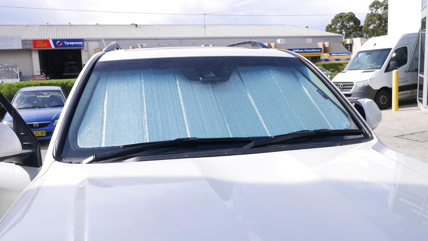 Genuine SNAPSHADES Front Windscreen Sun Shade for Toyota Landcruiser 200 Series | Lexus LX (J200; 2007-2021) image number 1