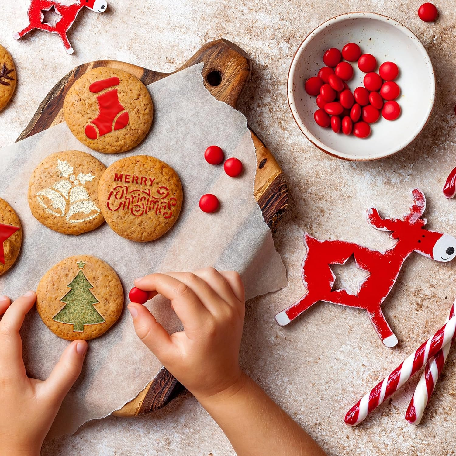 NAKLEO Coffee Cookies Decoration Reusable Plastic Baking Stencil - 7X7Cm and 11X11Cm / 2.8'X2.8' and 4.3'X4.3' - Christmas Winter Holidays - Art Craft DIY Biscuit Pastry Cake Glaze Kitchen image number 4