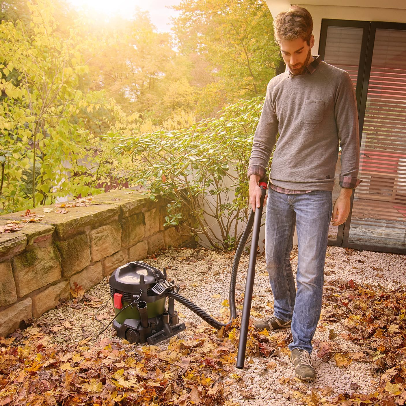 Bosch Accessories 5X Paper Filter Dust Bag (For Dry Vacuuming, Durable, Easy Collection and Removal of Dust, Accessories for Universalvac 15) image number 3