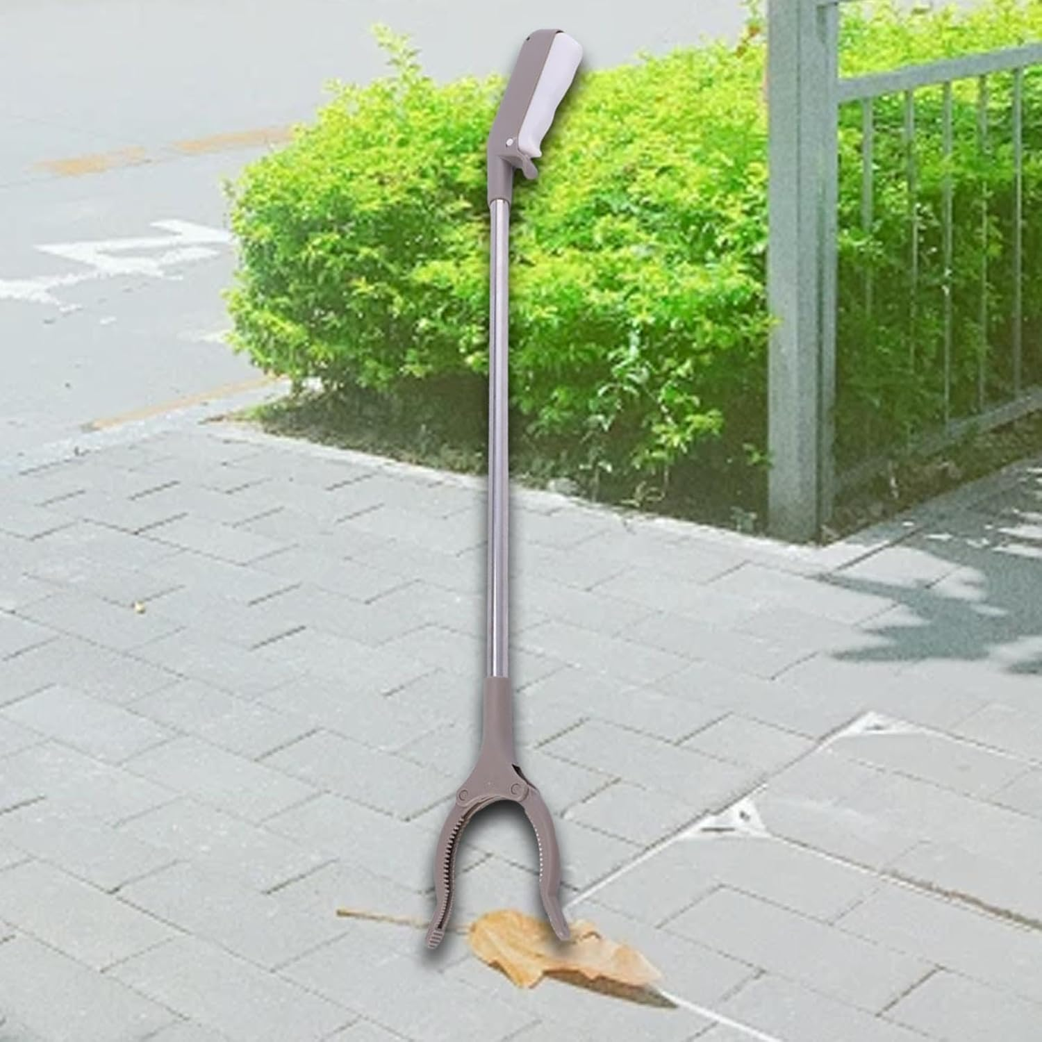 TENOL Grabber Reacher Tool Reacher Grabber Lightweight Pickup Tool Heavy Duty Pick up Stick Grabbers for Elderly Seniors Cleaner image number 1