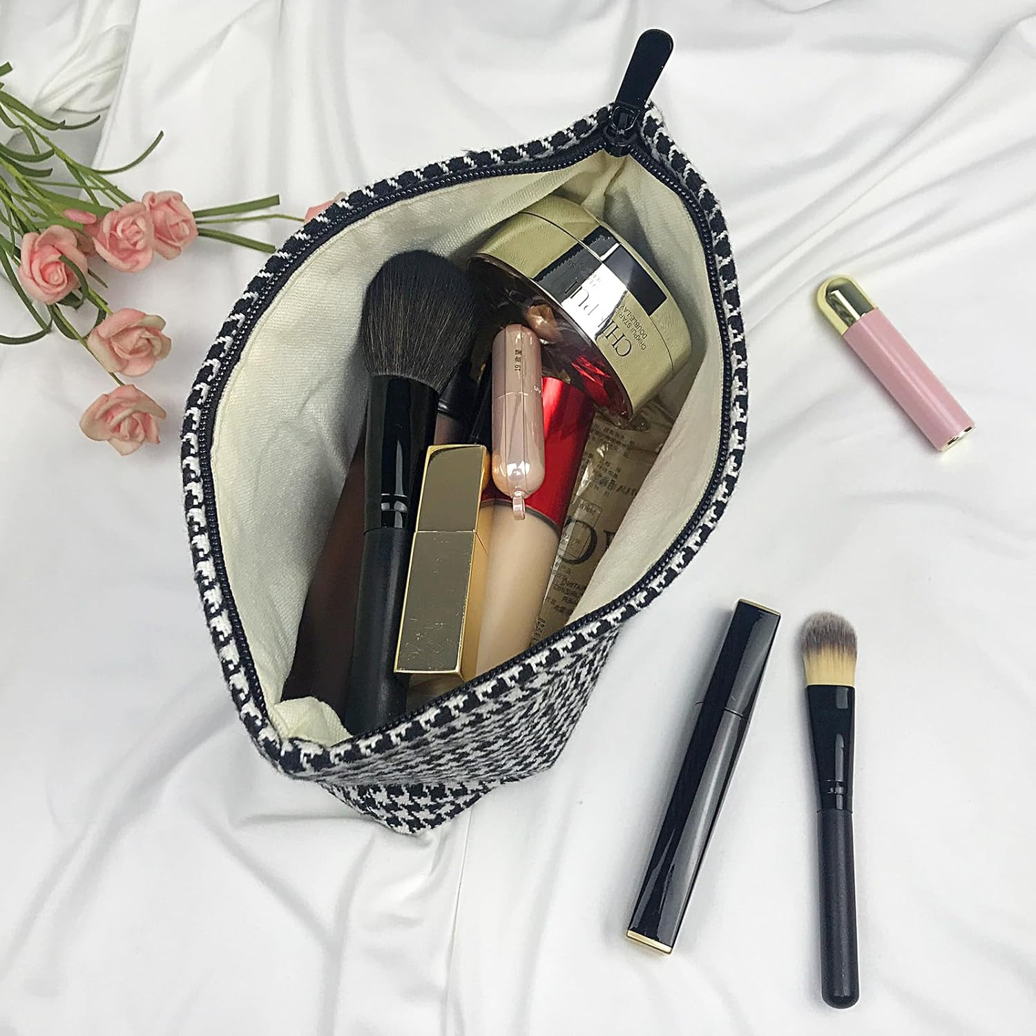 Makeup Bag for Women, Corduroy Cosmetic Bag Aesthetic Design Ladies Tote Bag, Pencil Case for Girls, Cute Smiley Face Makeup Organizer with Zipper, Black Houndstooth image number 1