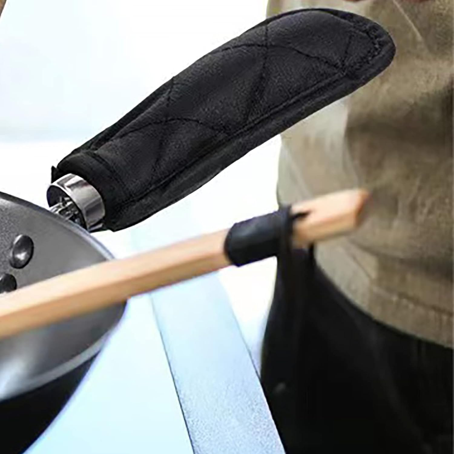 Tunghey Hot Handle Covers, Cast Iron Skillet Handle Covers, Pot Pan Handle Covers, Heat Resistant Pot Pan Skillet Handle Holder Sleeves Mitt for Kitchen, BBQ and Baking Cookware 4 Pack image number 2