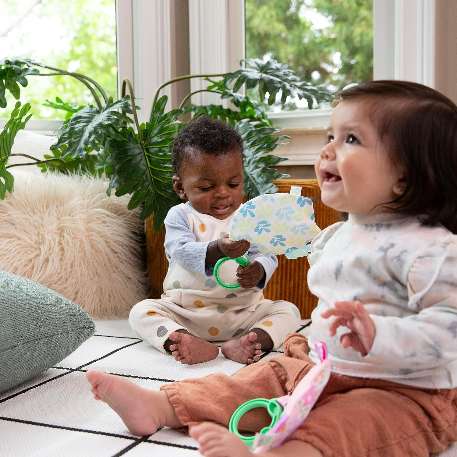 Ingenuity: Ity by Ingenuity Crinklet, Fox Crinkle Toy for Newborn and Up, Satin Ribbon Tags, C-Link Attachment, Unisex - Kitt - Kitt The Fox image number 3