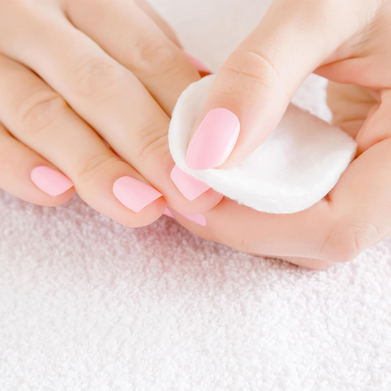 Diane 100 Pack Cotton Rounds, Cotton Rounds, Standard 2.4'' Diameter, Color: White