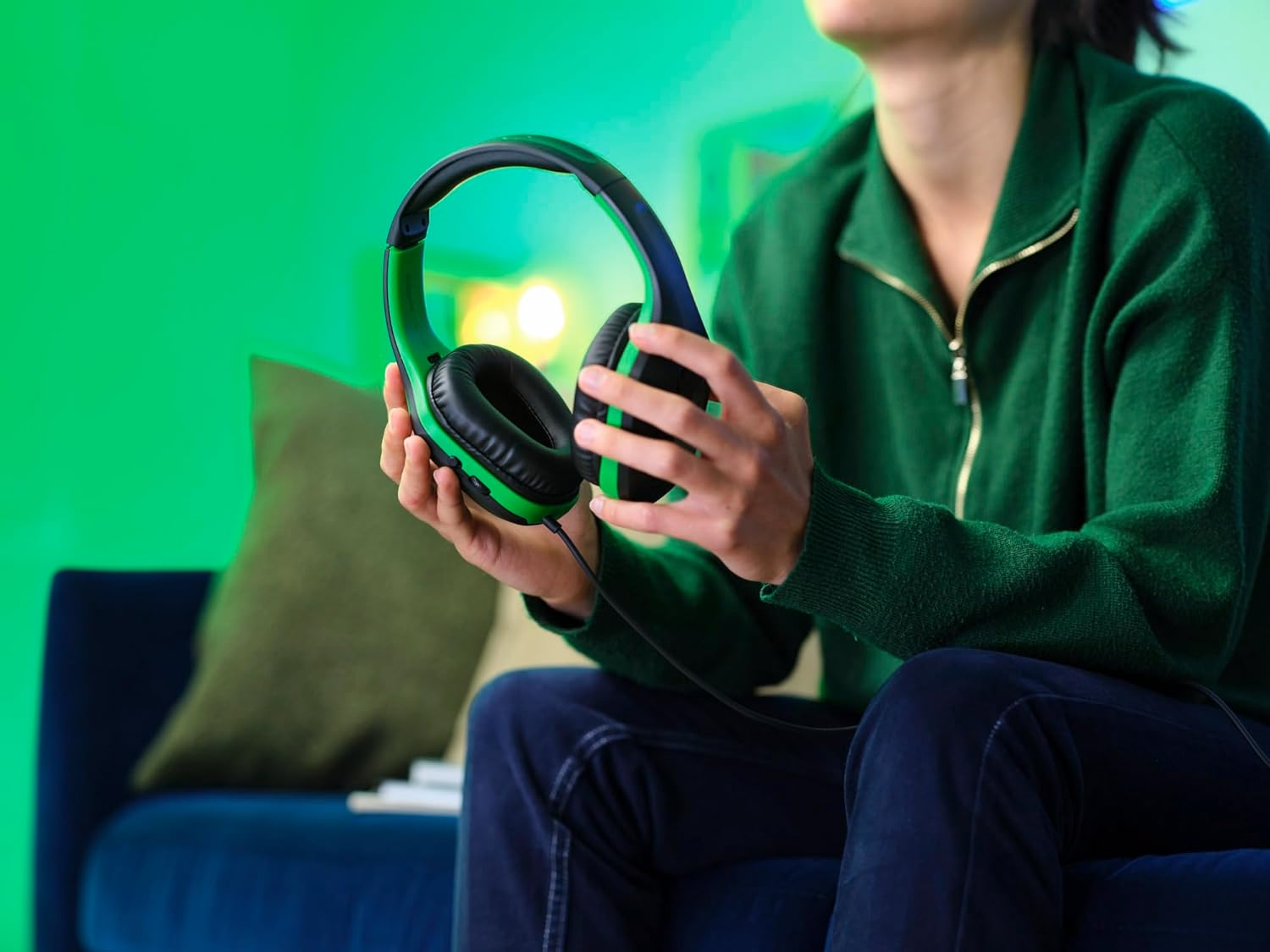 Trust Gaming GXT 415PS Zirox Lightweight Gaming Headset for Xbox Series X/S with 50 Mm Driver, 1.2 M Cable, 3.5 Mm Audio Port, Over-Ear Headphones with Cable - Black/Green image number 5