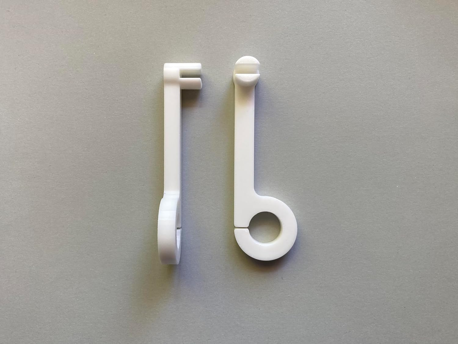 Blindmuffs Blind Guides - Stops Your Blinds Banging in the Wind! image number 1