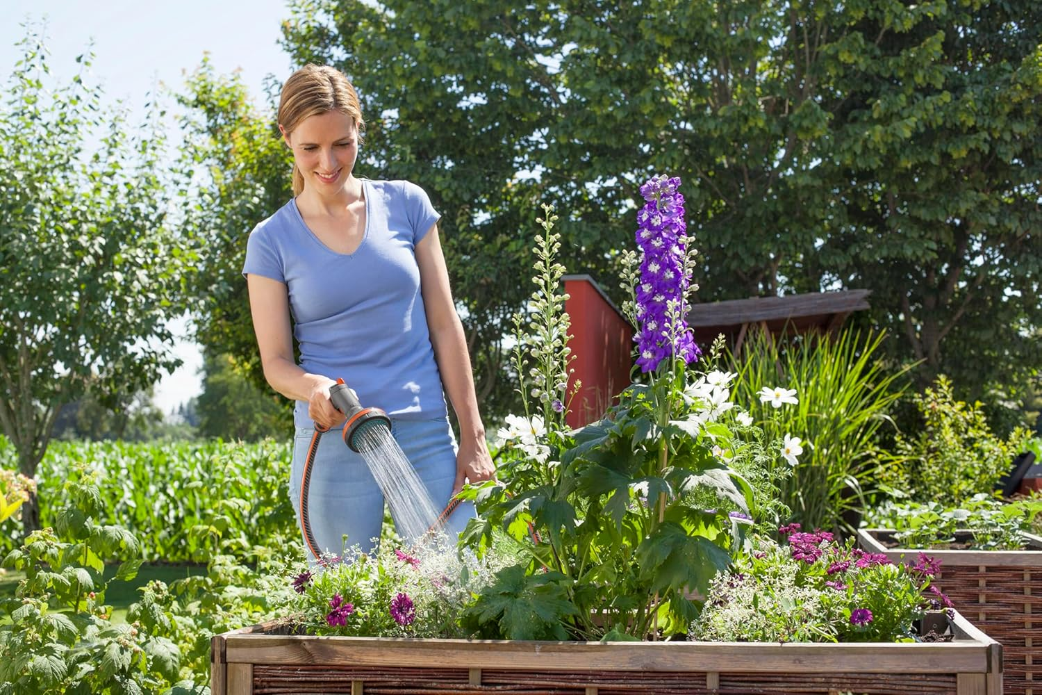 Gardena Comfort Bed Sprayer: Garden Sprayer for Watering Beds and Large Areas, Spray Angle Regulation, Drip Protection, Infinitely Adjustable Regulation (18319-20) image number 4