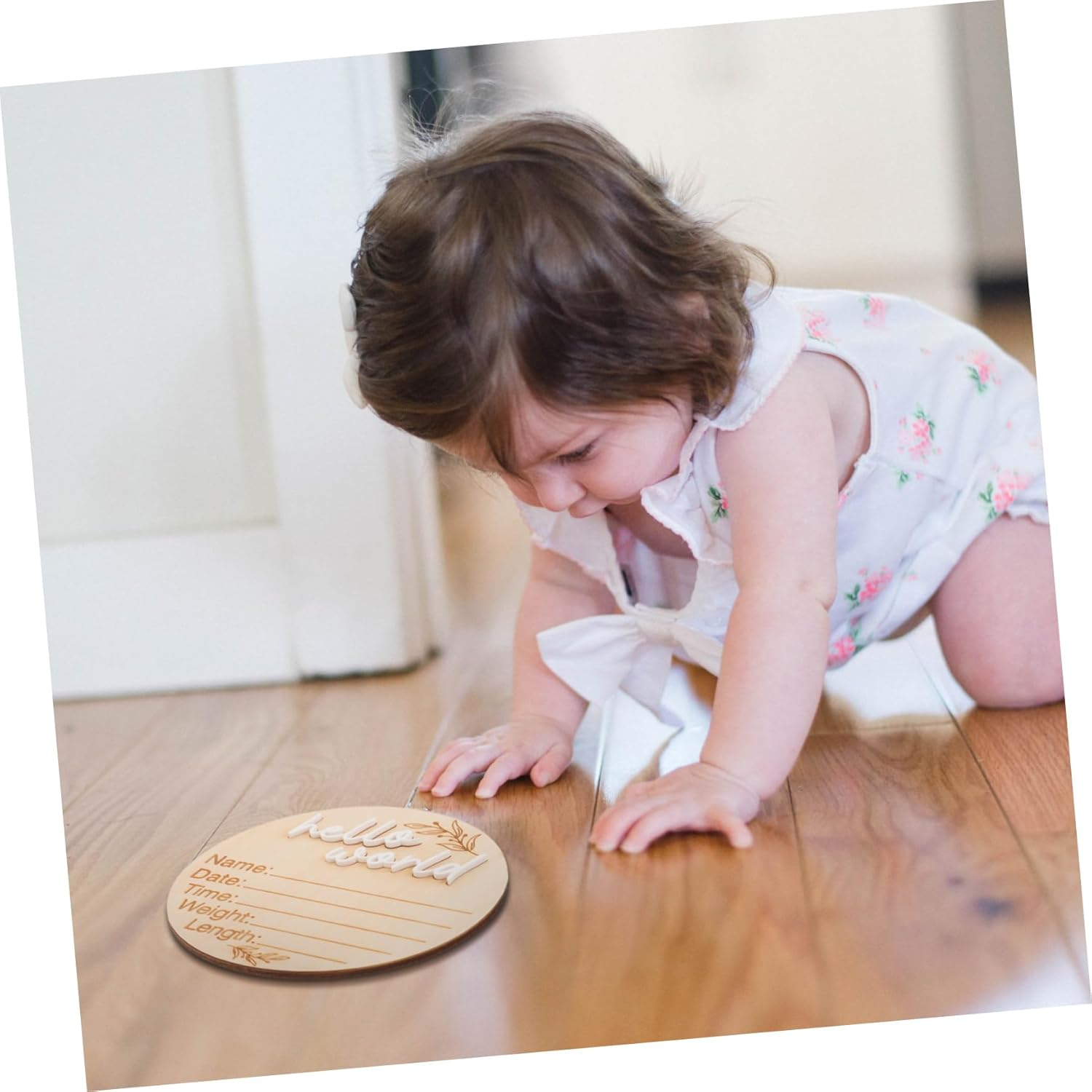 VANZACK Wooden Birth Announcement Sign for Newborn 2Pcs round Milestone Cards Design for Baby Photos Engraved Wooden Name Signs