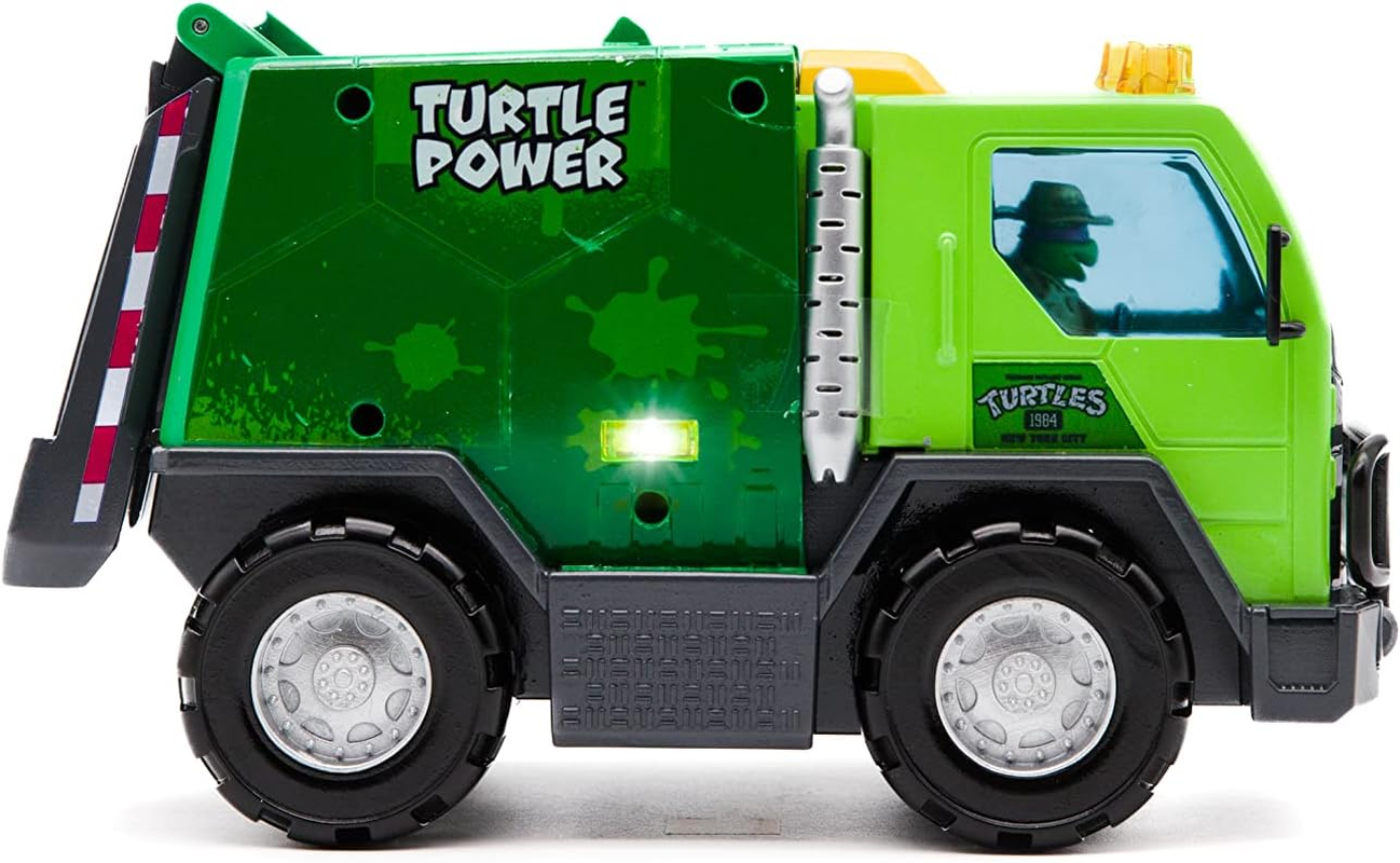 Teenage Mutant Ninja Turtles Thrash N' Battle Garbage Truck with Lights & Sounds, Characters & Sewer Cap Launching, Ages 3+ image number 5