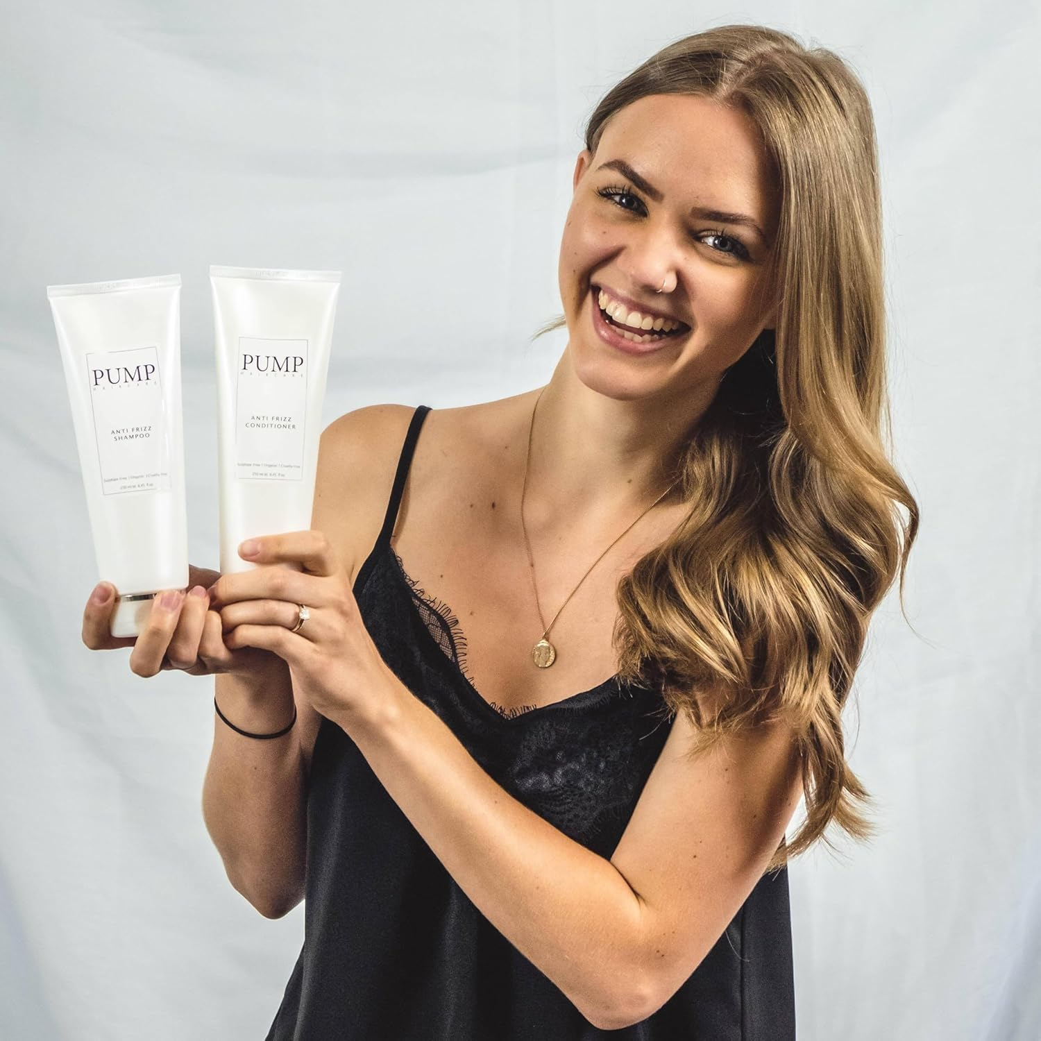 Anti Frizz Conditioner with Shea Butter - Pump Haircare image number 1