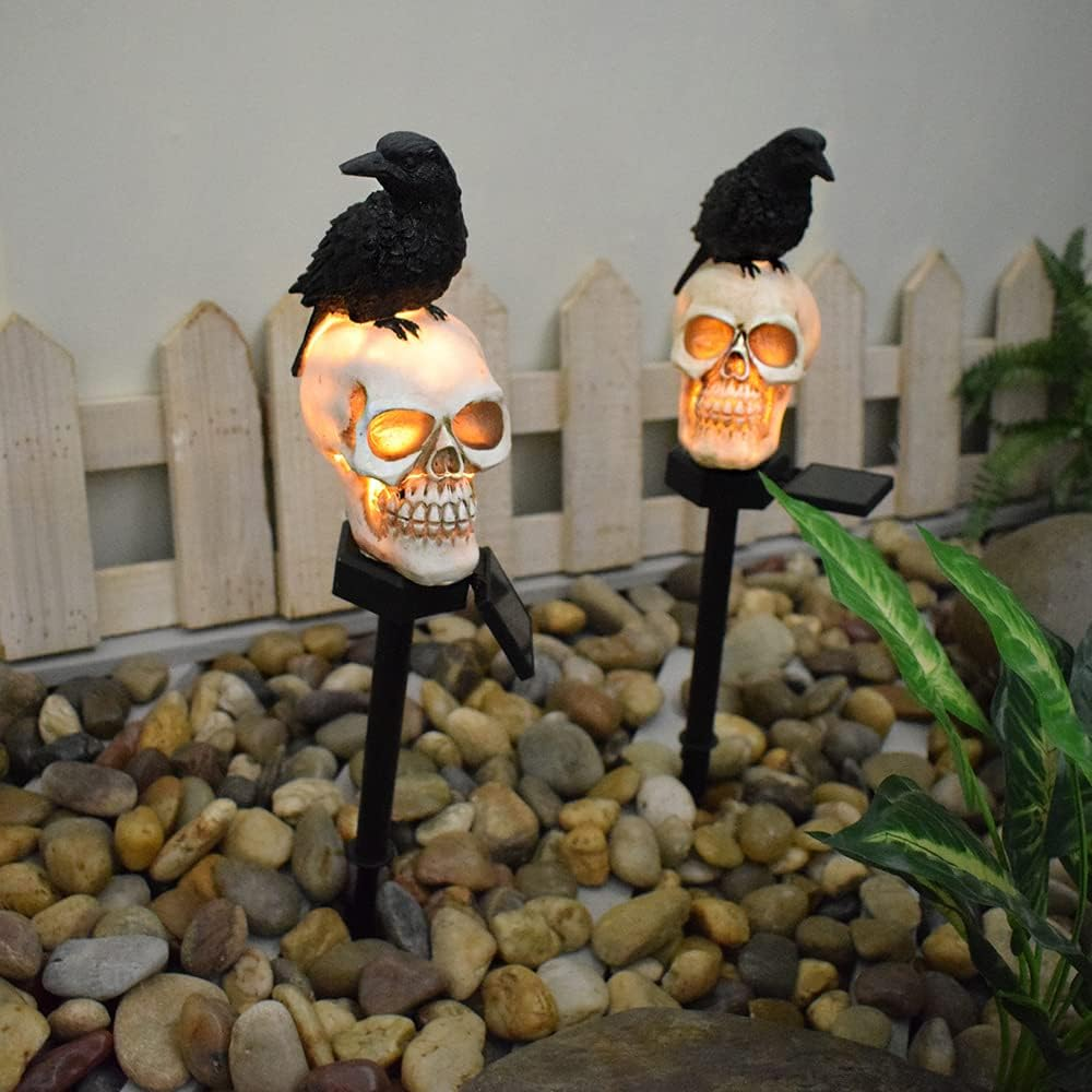 YZYOE 2 Packs of LED Solar Crow Skull Lights, Halloween Outdoor Atmosphere Decoration Lamp, and Cute Resin Crow Skull Courtyard Landscape Lights. image number 4