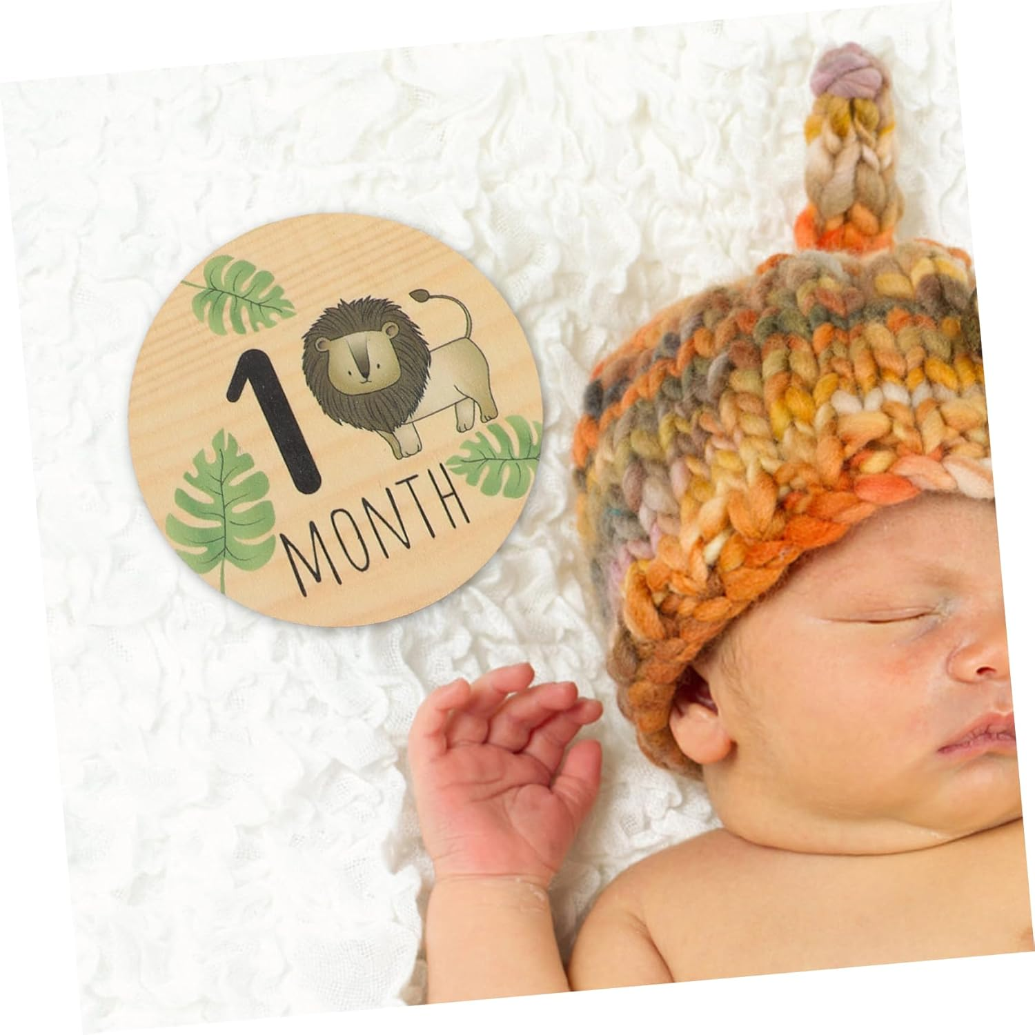 7Pcs Wooden Milestone Signs Double Sided Monthly Cards with Cartoon Animals Lightweight Birth Announcement Board for Newborn Photos and Nursery Decoration image number 5