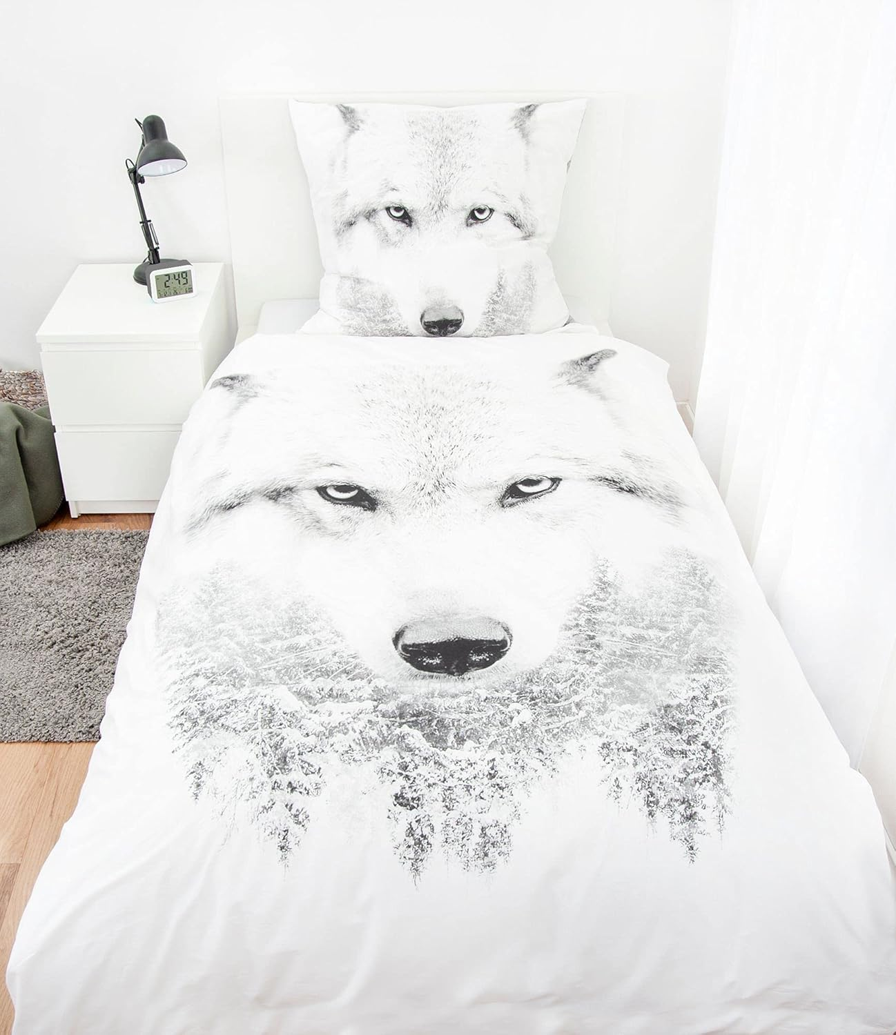 Klaus Herding Gmbh Flannel Bedding Set with Wolf 155 X 220 Cm 80 X 80 Cm plus Size image number 1