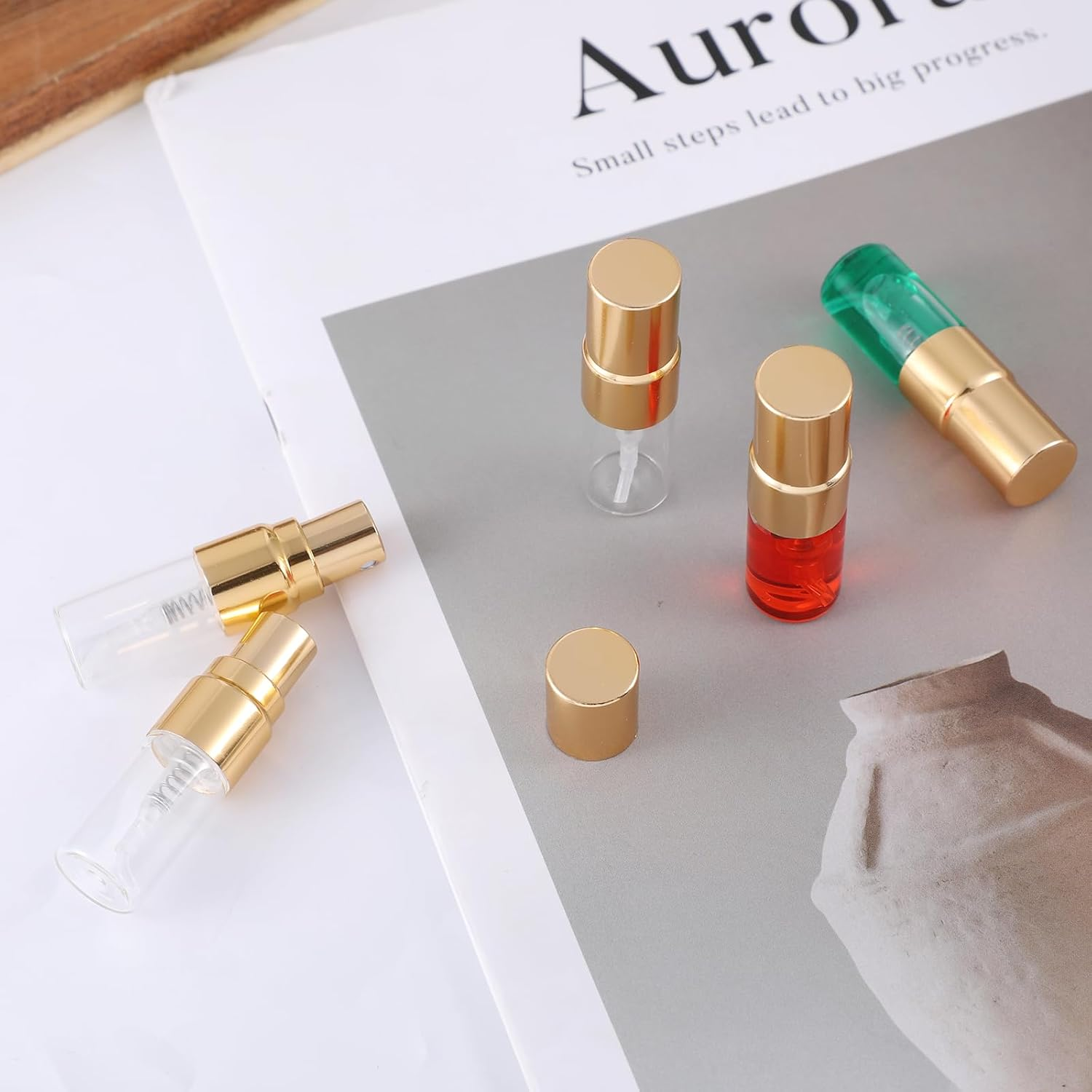 Alrhso 50Pcs 2Ml Glass Empty Tiny Spray Bottle Empty Perfume Bottles Atomizer Clear Atomizer Sprayer for Perfume Sample Bottles Refillable for Travel Fine Mist (Gold Cap) image number 2