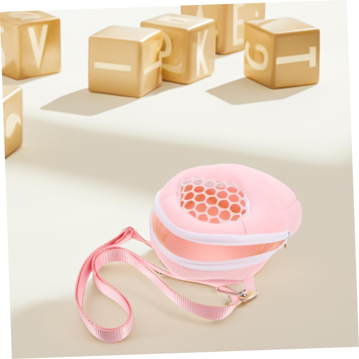 Yardwe Portable Hamster Carrier Bag with Adjustable Strap Breathable Mesh Medium Size for Travel with Hamsters Chinchillas and Guinea Pigs image number 4