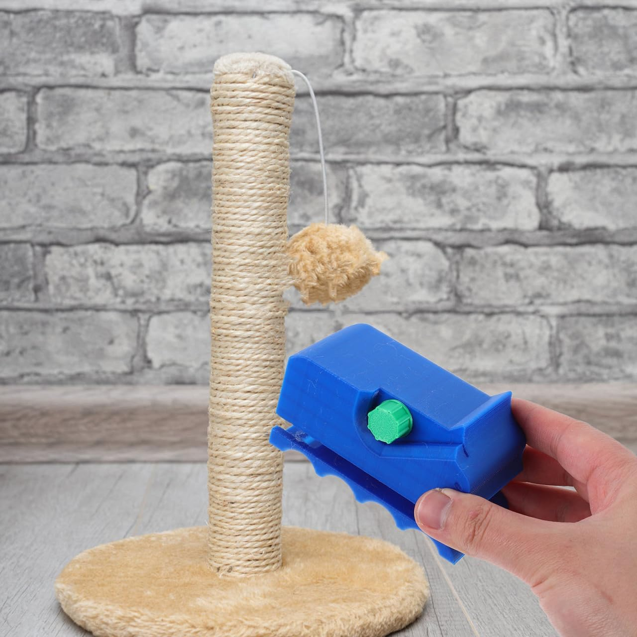 YARNOW Cat Scratching Plate Cutting Machine Portable Cardboard Cutter for Indoor Cats Handheld Precision Tool for Home and Office Use image number 3