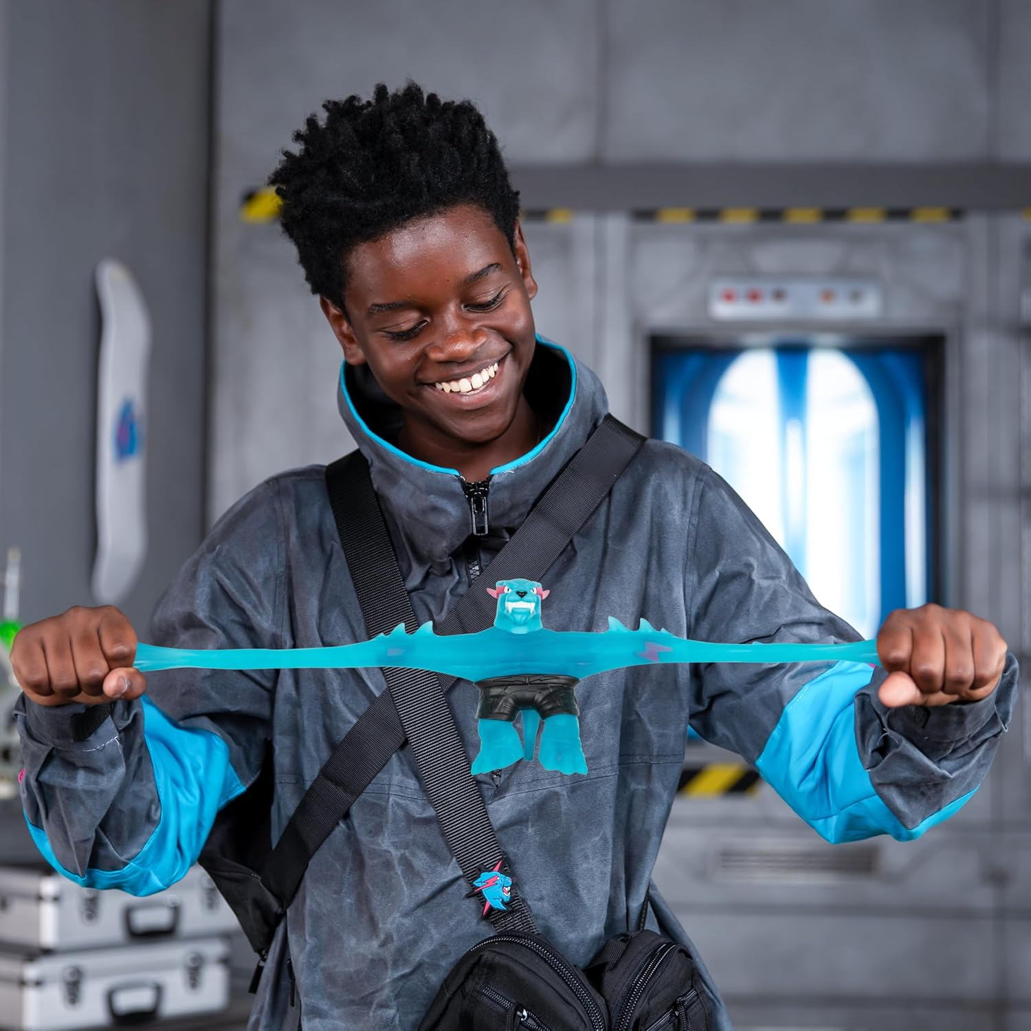 Mrbeast Lab 24736 Stretchy Figure by Heroes of Goo JIT Zu, Squishy Hypercharged Panther, Multi-Coloured image number 3