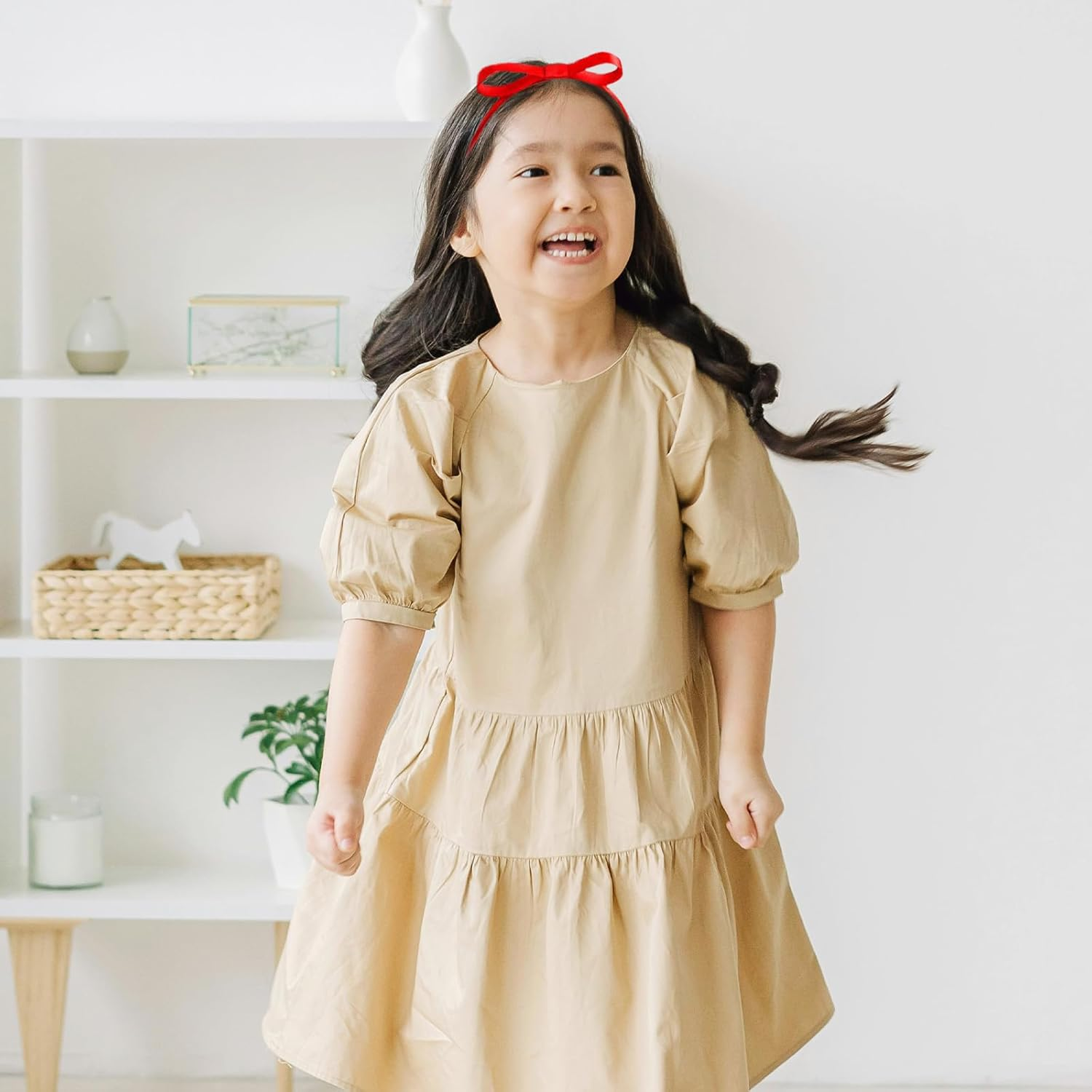 Xlihdzum Red Bow Headband for Girls Women, Cute Hair Bow Knotted Hair Hoop, World Book Day Party Cosplay Costume Accessories for Matilda - Elegant Red Bow Headband and Must Have Red Headband