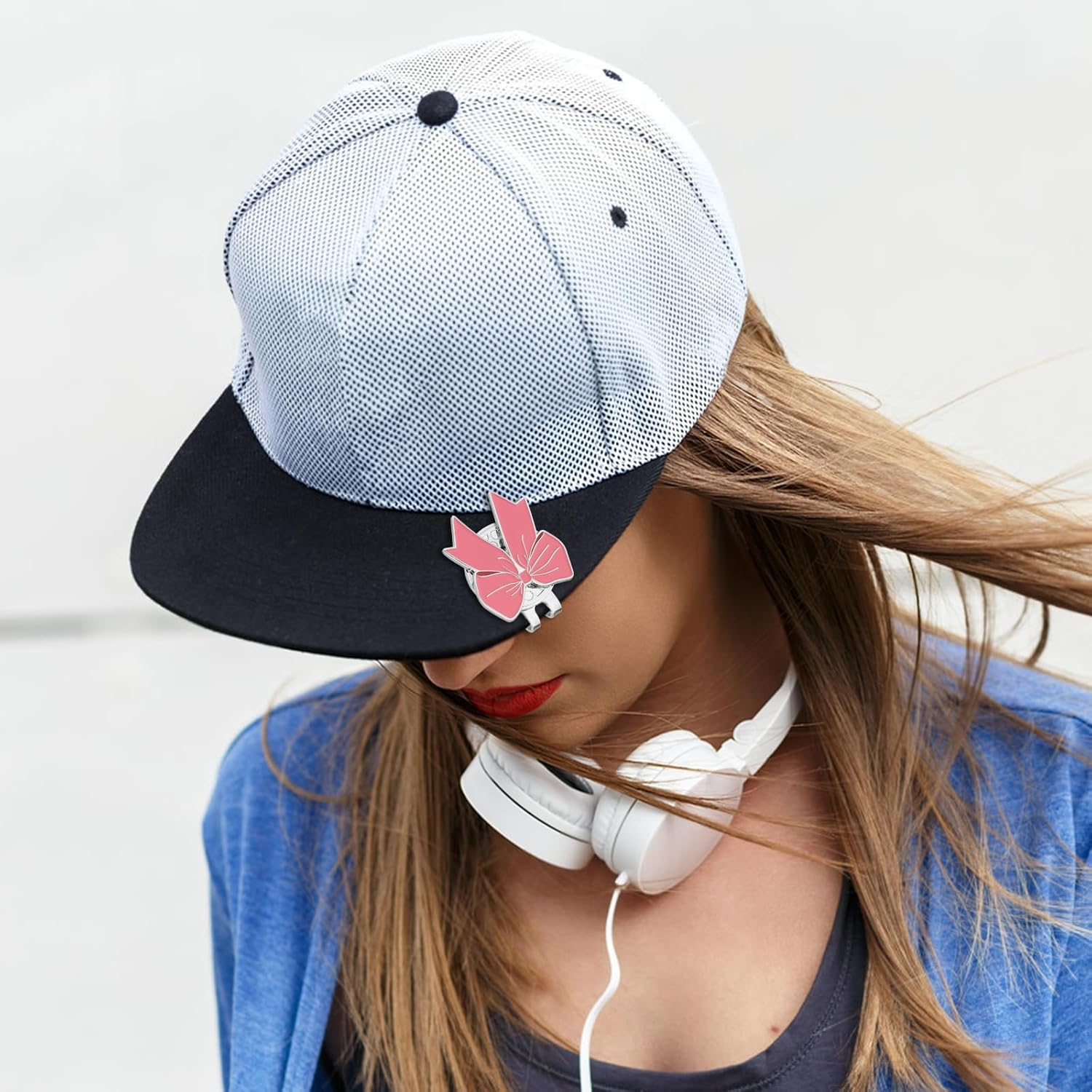 Golf Ball Marker Hat Clip, Pink Bow Shape Golf Hat Clip Strong Magnetic Golf Ball Marker Accessories for Men Women Golfer Gifts