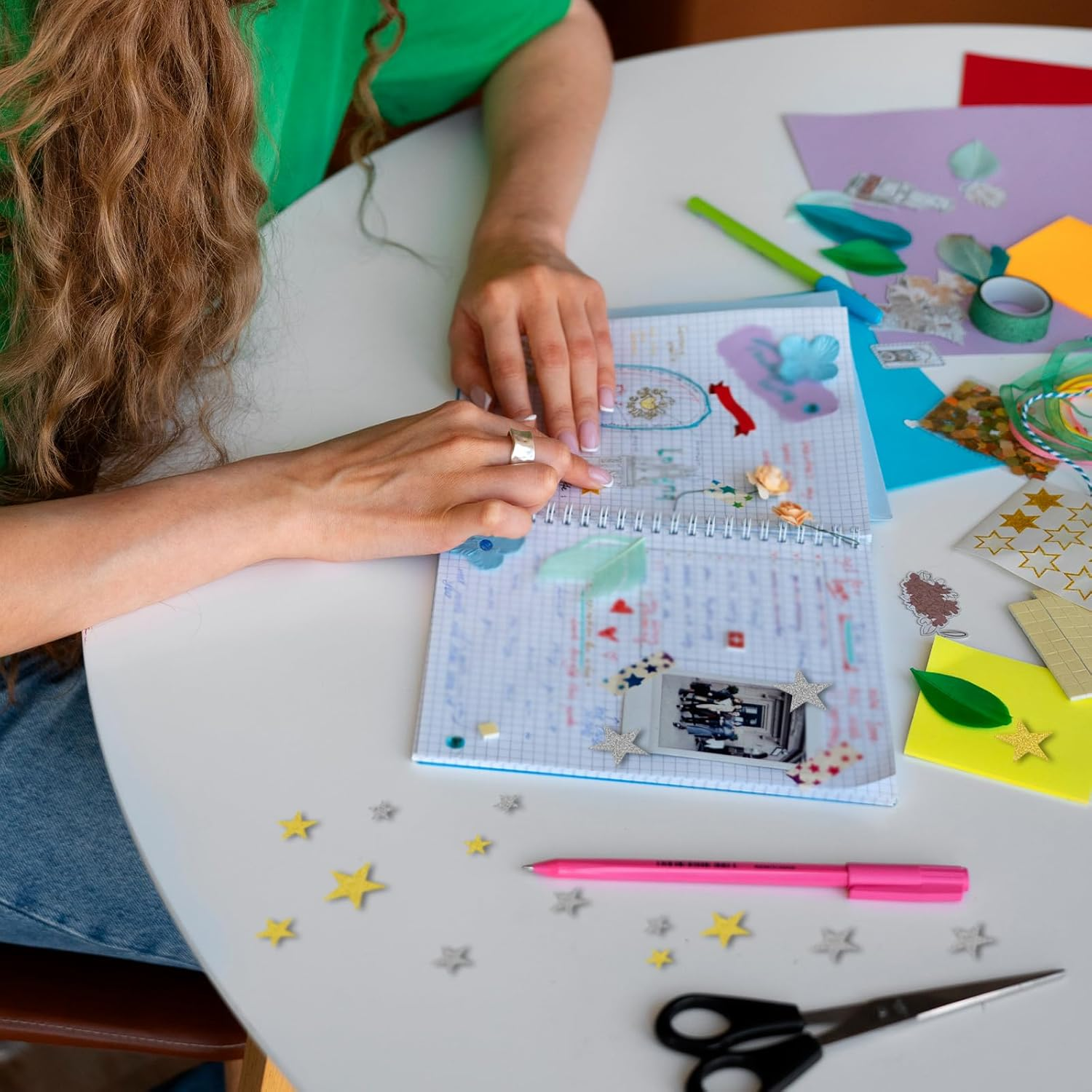 Glitter Foam Stickers, 200 PCS Self Adhesive Star Stickers for Art Craft, Scrapbooks, Greeting Cards (4 Sizes) image number 4