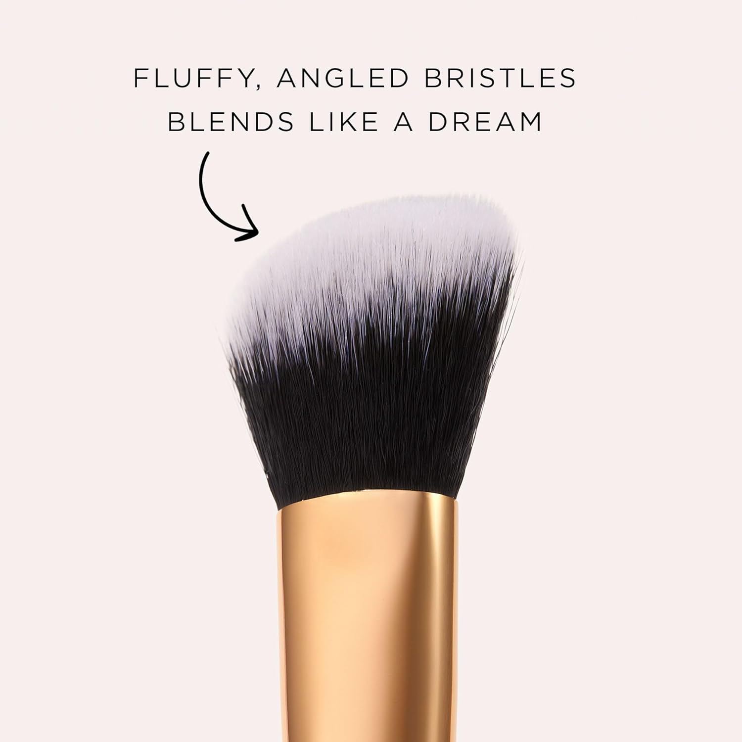 Tarte Concealer Paw Brush - - image number 1