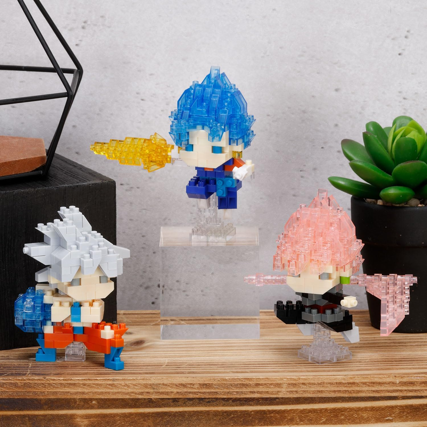 Nanoblock - Dragon Ball Super - Ultra Instinct Son Goku, Character Collection Series Building Kit - Ultra Instinct Son Goku image number 4