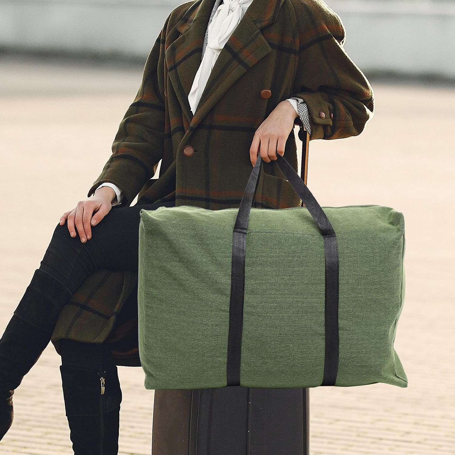 NOLITOY Large Olive Green Canvas Travel Duffle Bag with Zipper and Handle, Thickened Military-Style Luggage Storage Weekender Bag for Travel and Moving Random Color