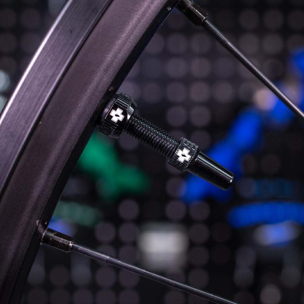 Muc-Off Tubeless Valves, Black 44Mm - Dust Caps for Bikes with Valve Core Removal Tool - Presta Valve Caps for Tubeless Mtb/Road/Gravel Bikes