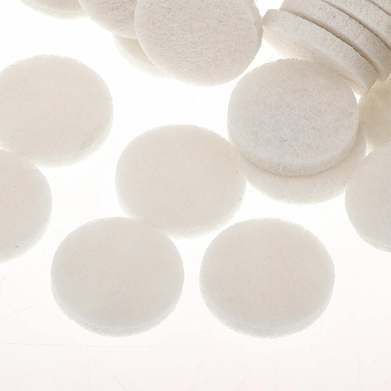 Qianly Bulk Pack of 200 Essential Oil Diffuser Pads for Locket Necklace and Car, Beige image number 1