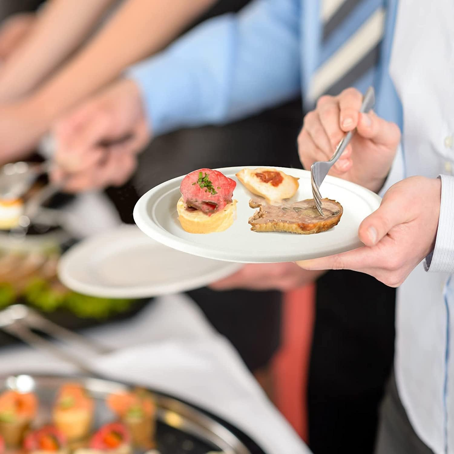 WOYAODONG 100Pack Disposable Paper Plates 9 Inch 100% Compostable Plates Heavy-Duty Disposable Paper Plates Bagasse Natural Biodegradable Eco-Friendly Sugarcane Plates（White） image number 2