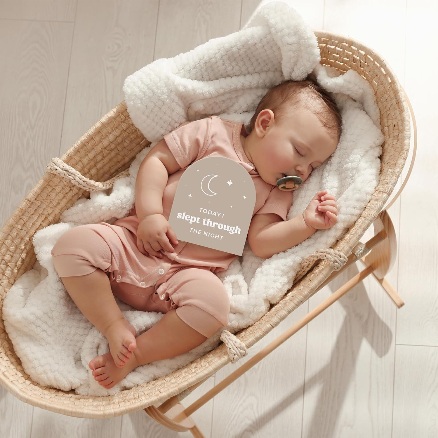 Beautiful Baby Monthly Milestone Cards - the Perfect Cards for Adorable Milestone Pictures of Your Newborn Boy/Girl - 15 Reversible Paper Set Incl. Welcome Home & Hello World Sign Are a Great Gift image number 1